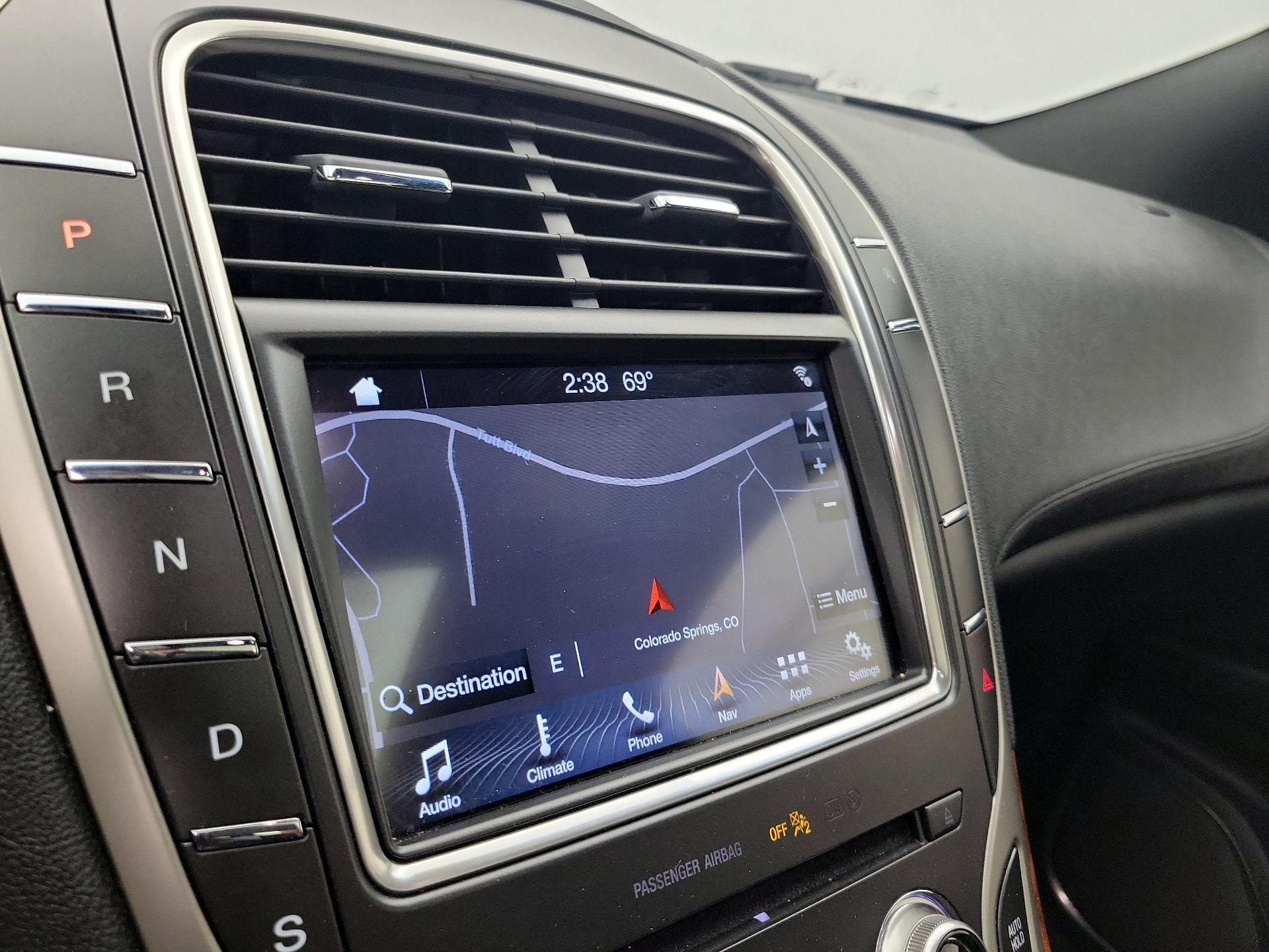 Thumbnail: 2019 Lincoln Nautilus - 14