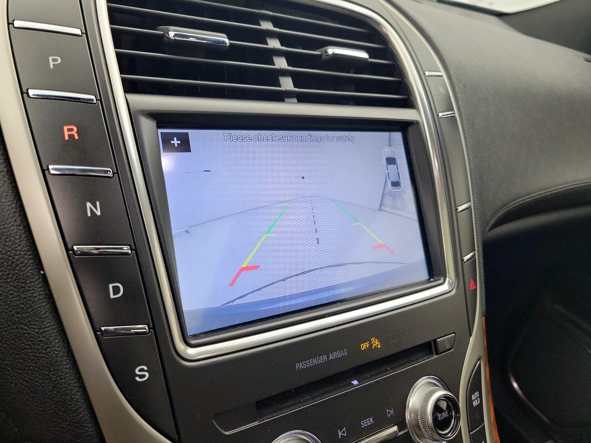 Thumbnail: 2019 Lincoln Nautilus - 15