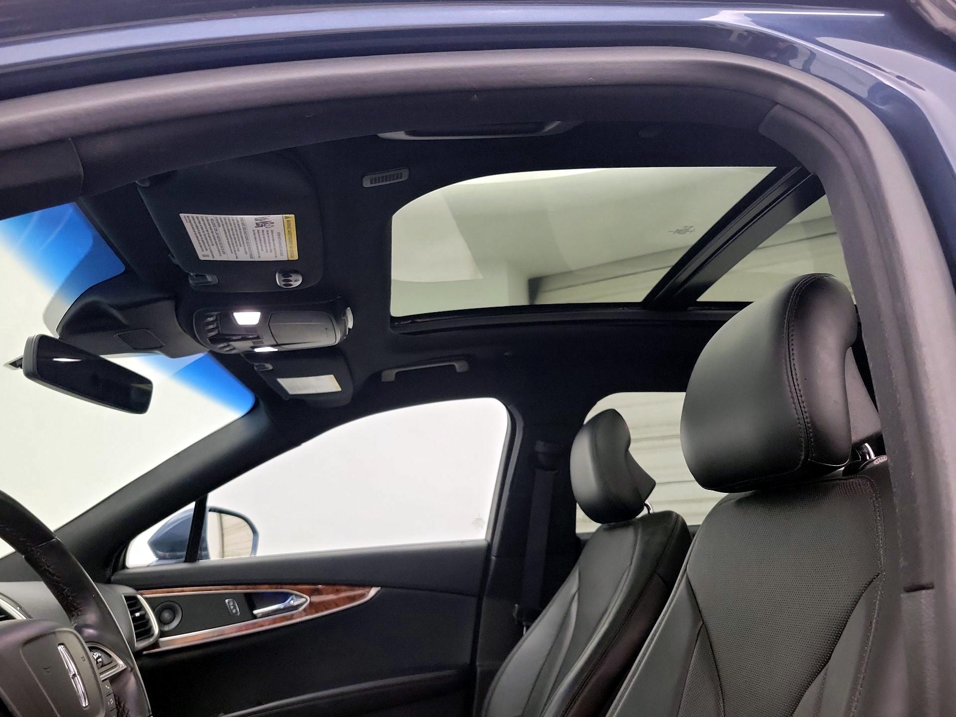 Thumbnail: 2019 Lincoln Nautilus - 20