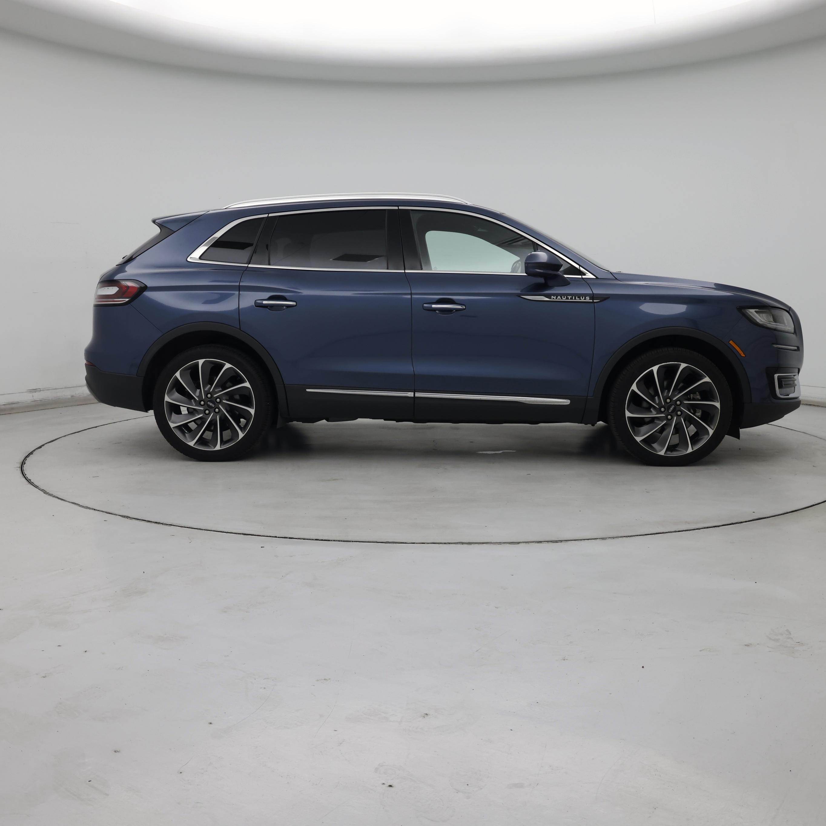 Thumbnail: 2019 Lincoln Nautilus - 7
