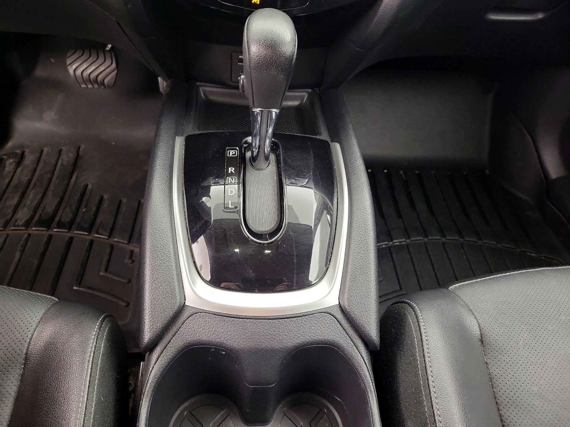 Thumbnail: 2016 Nissan Rogue - 18