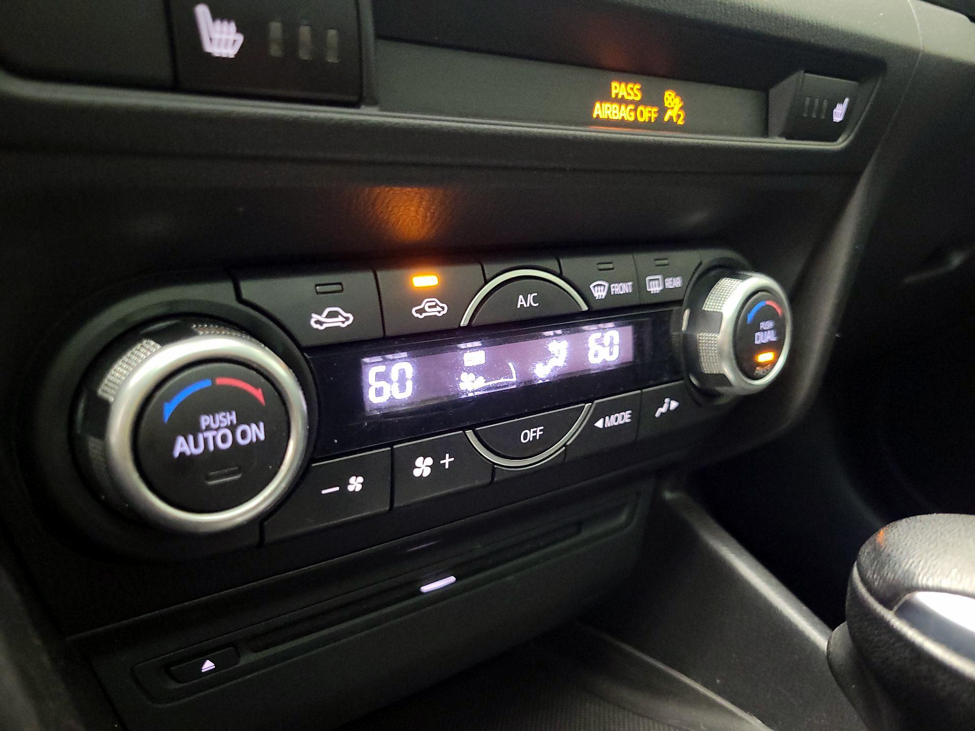Thumbnail: 2015 Mazda Mazda3 - 17