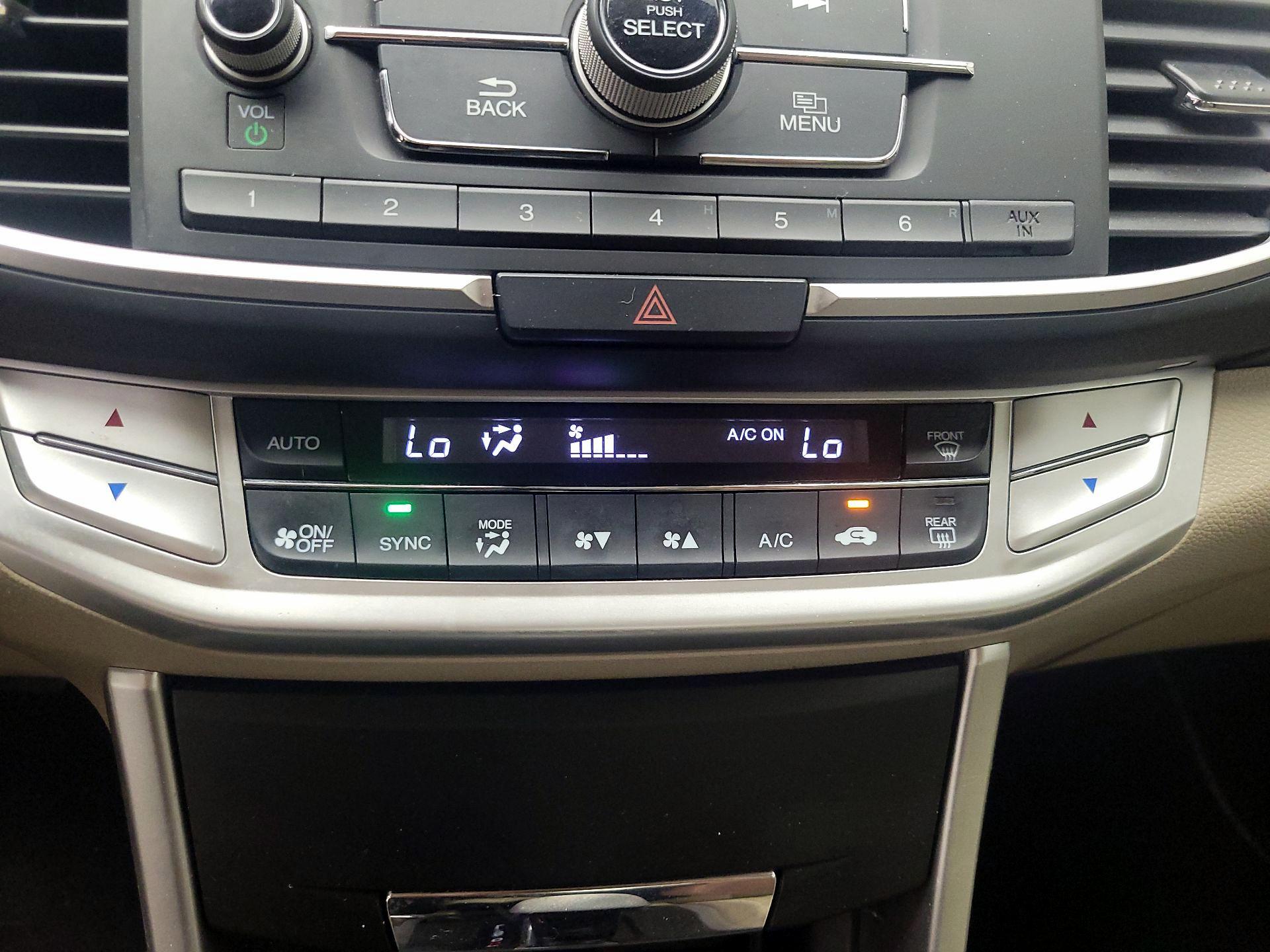 Thumbnail: 2014 Honda Accord - 16