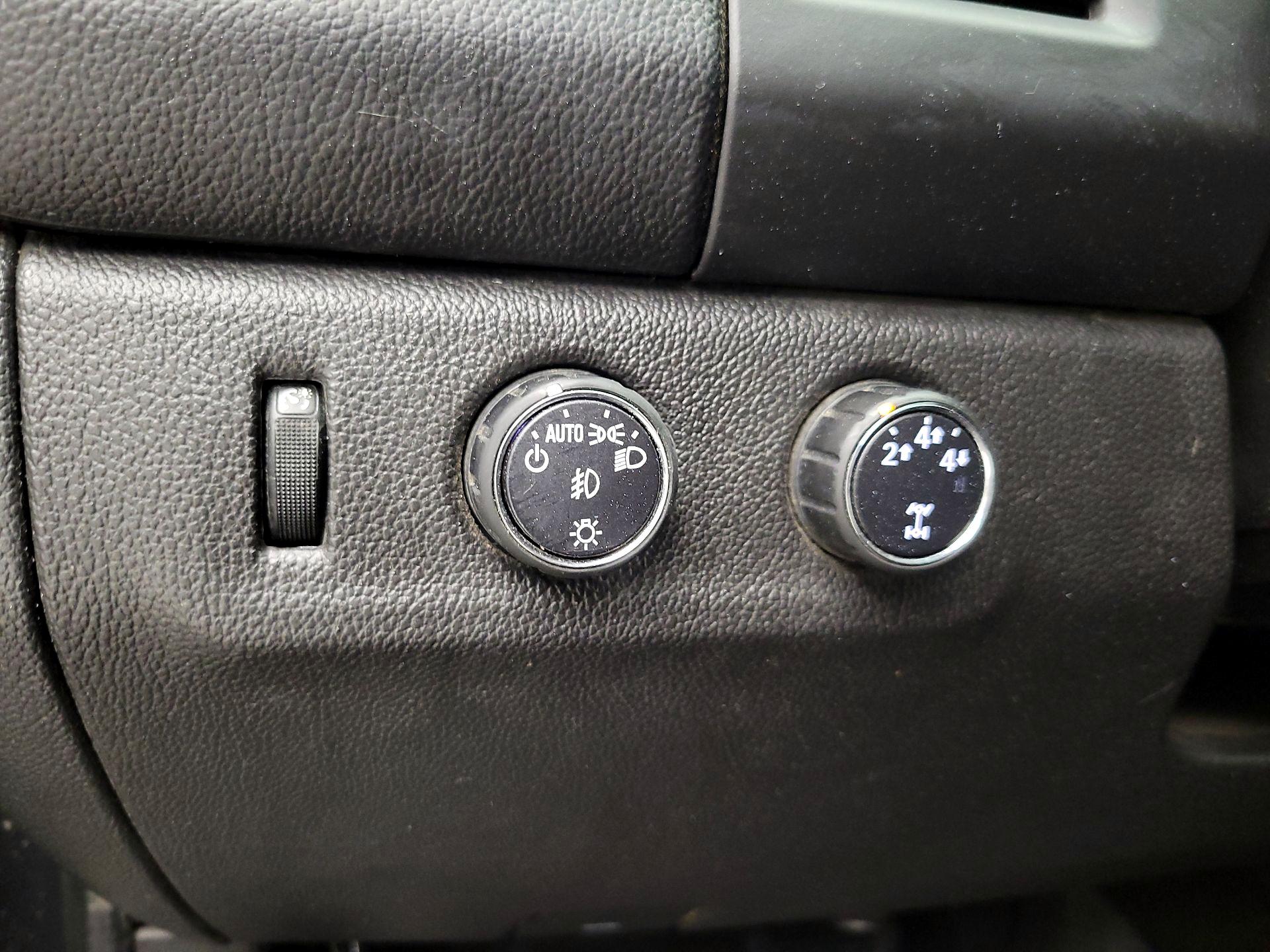 Thumbnail: 2016 Chevrolet Colorado - 13