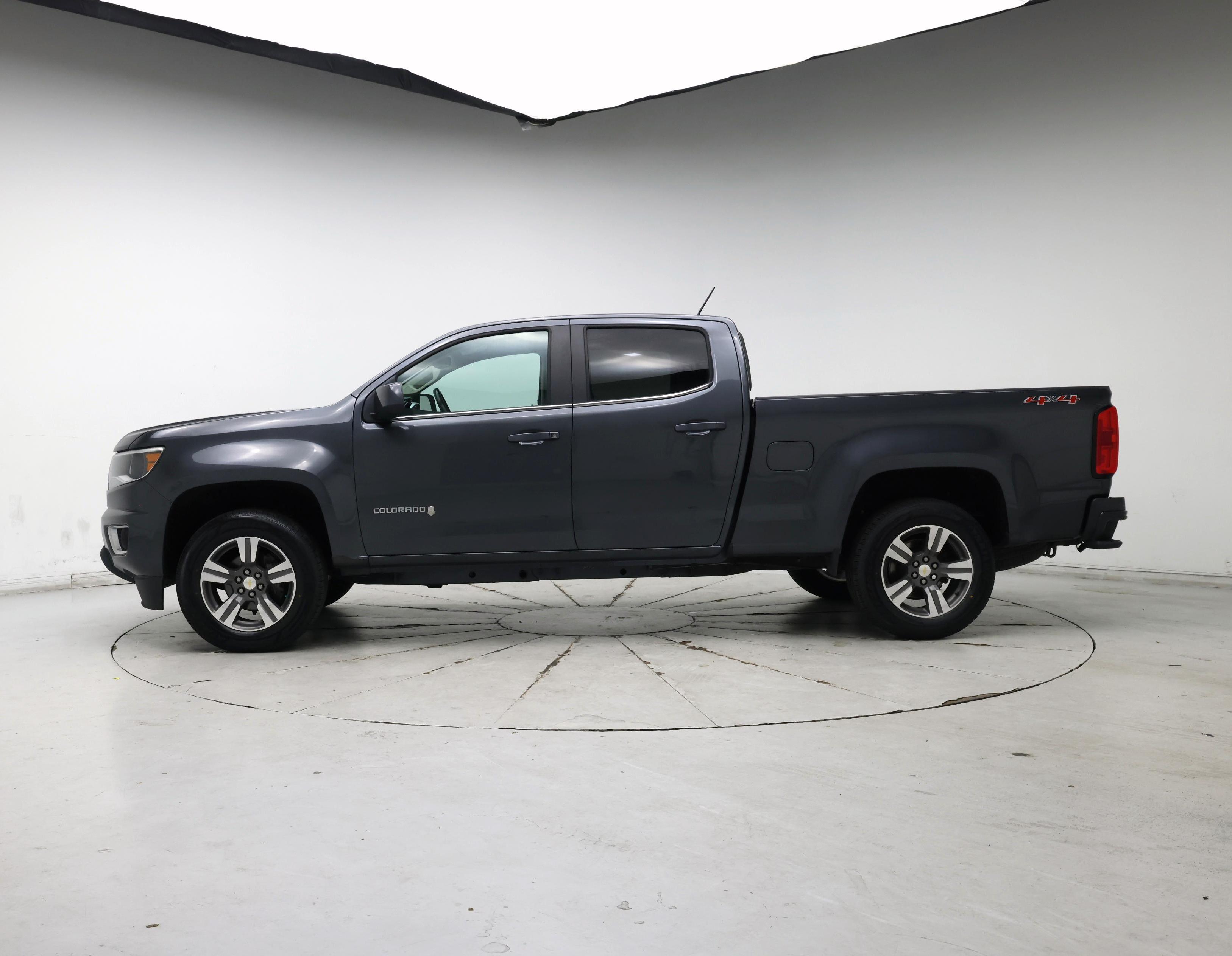 Thumbnail: 2016 Chevrolet Colorado - 3