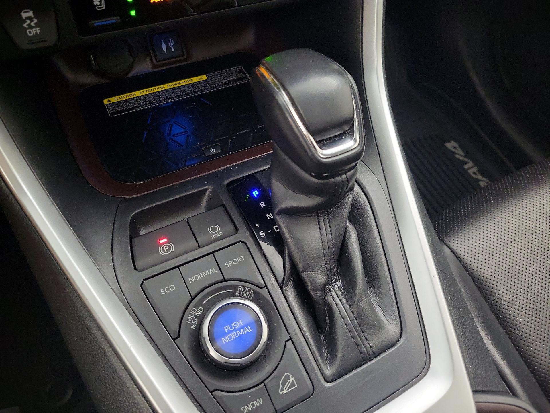 Thumbnail: 2019 Toyota RAV4 - 16