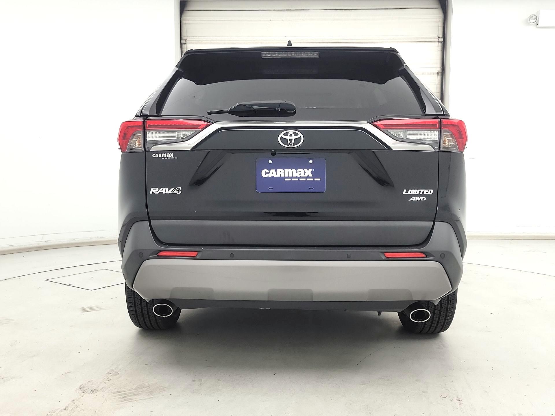 Thumbnail: 2019 Toyota RAV4 - 6
