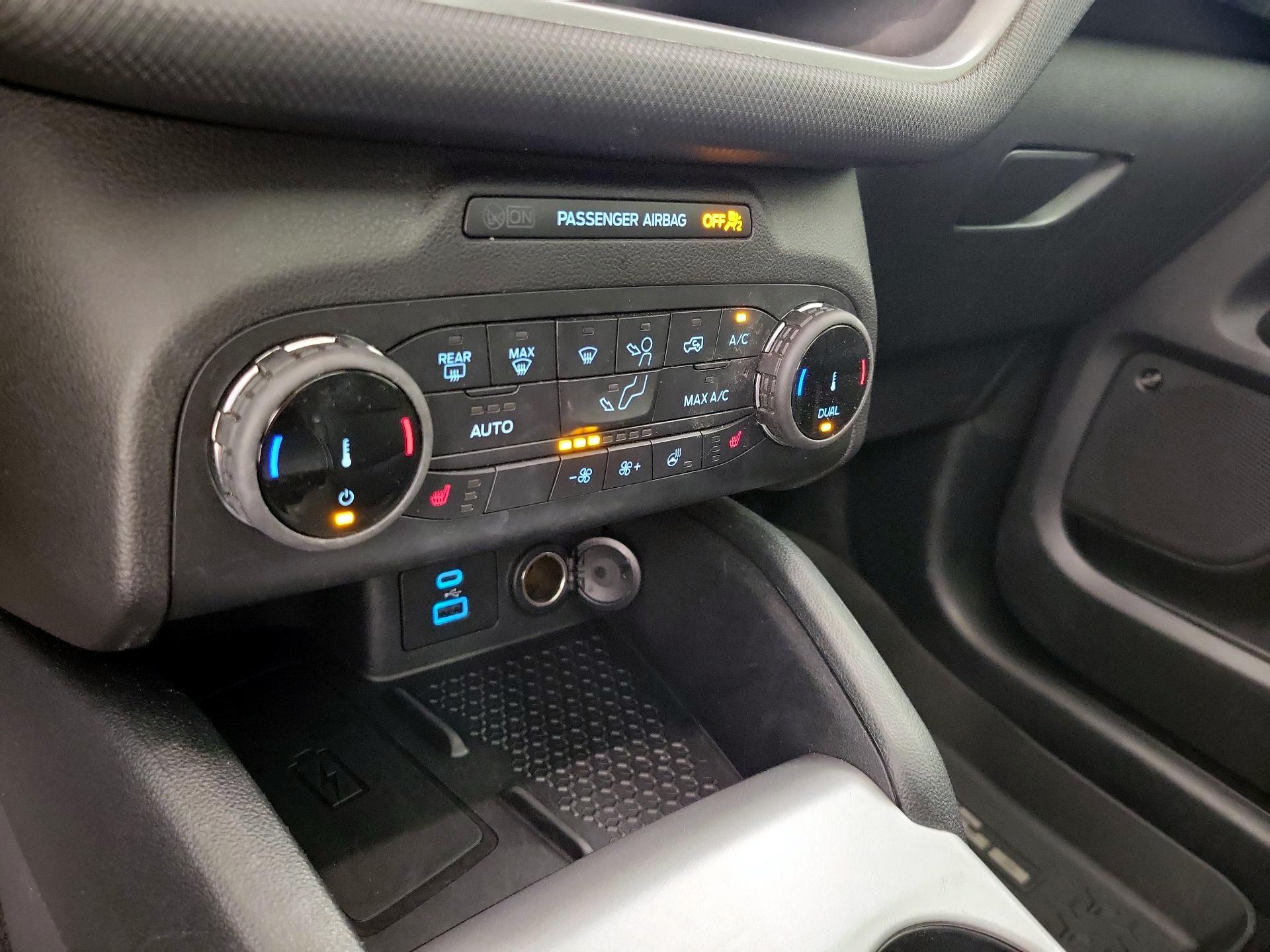 Thumbnail: 2022 Ford Bronco Sport - 16