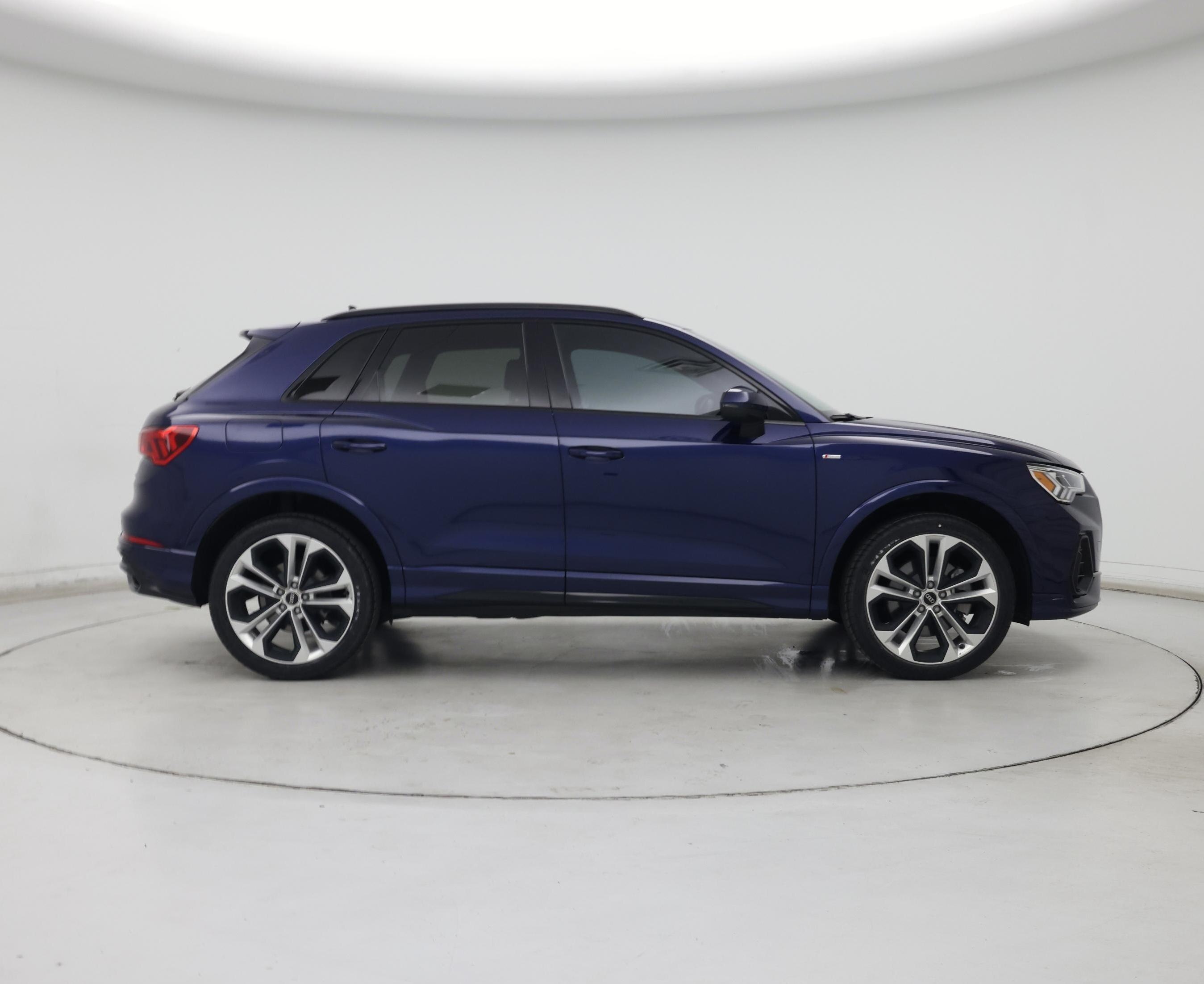 Thumbnail: 2022 Audi Q3 - 7