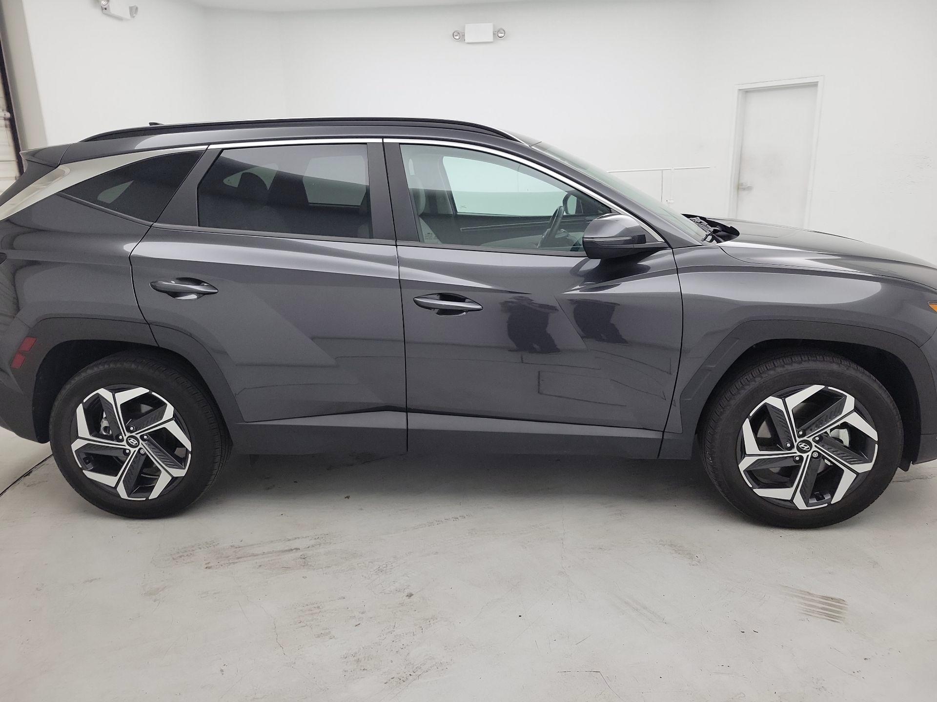 Thumbnail: 2022 Hyundai Tucson - 4