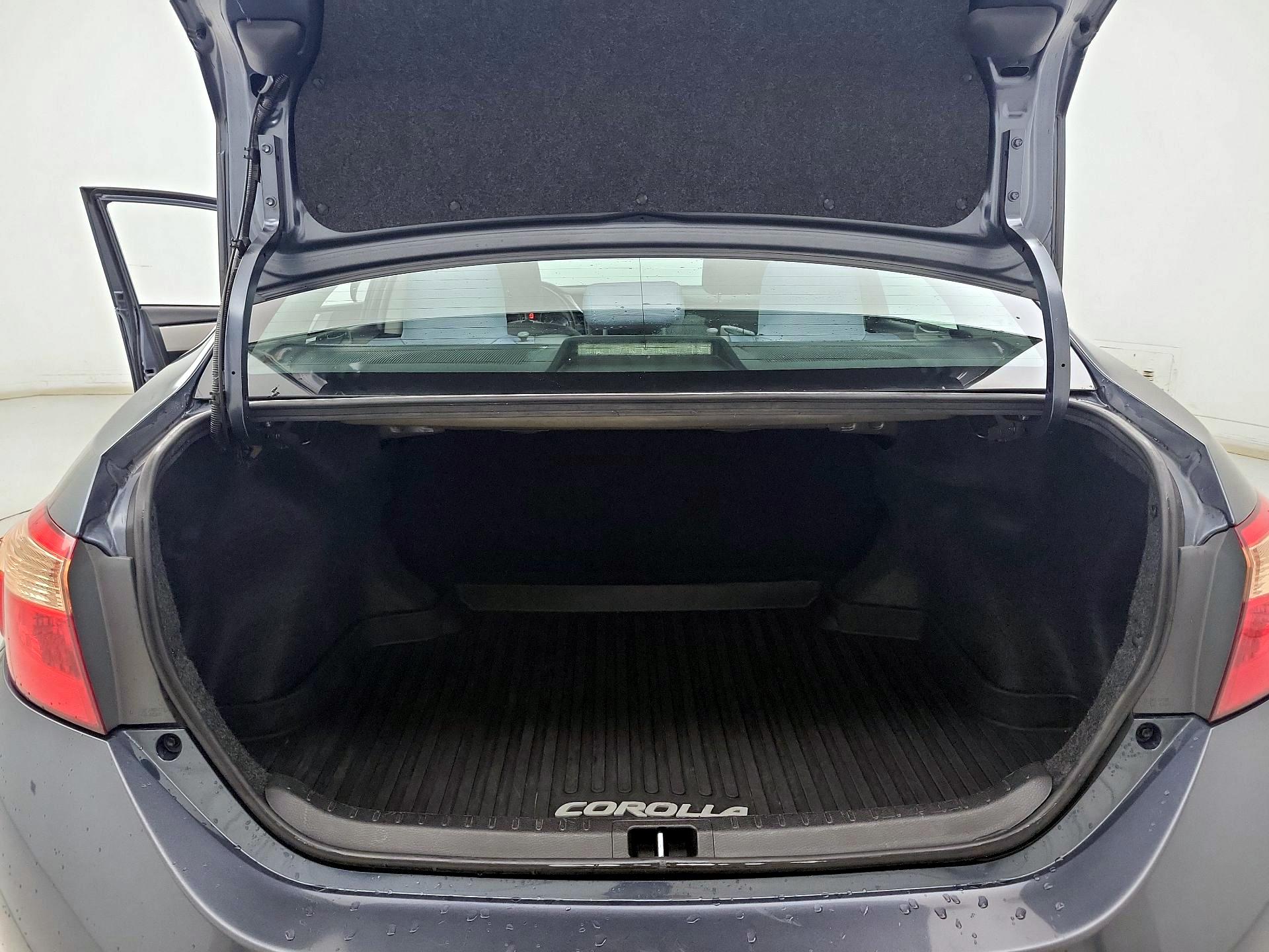 Thumbnail: 2018 Toyota Corolla - 20
