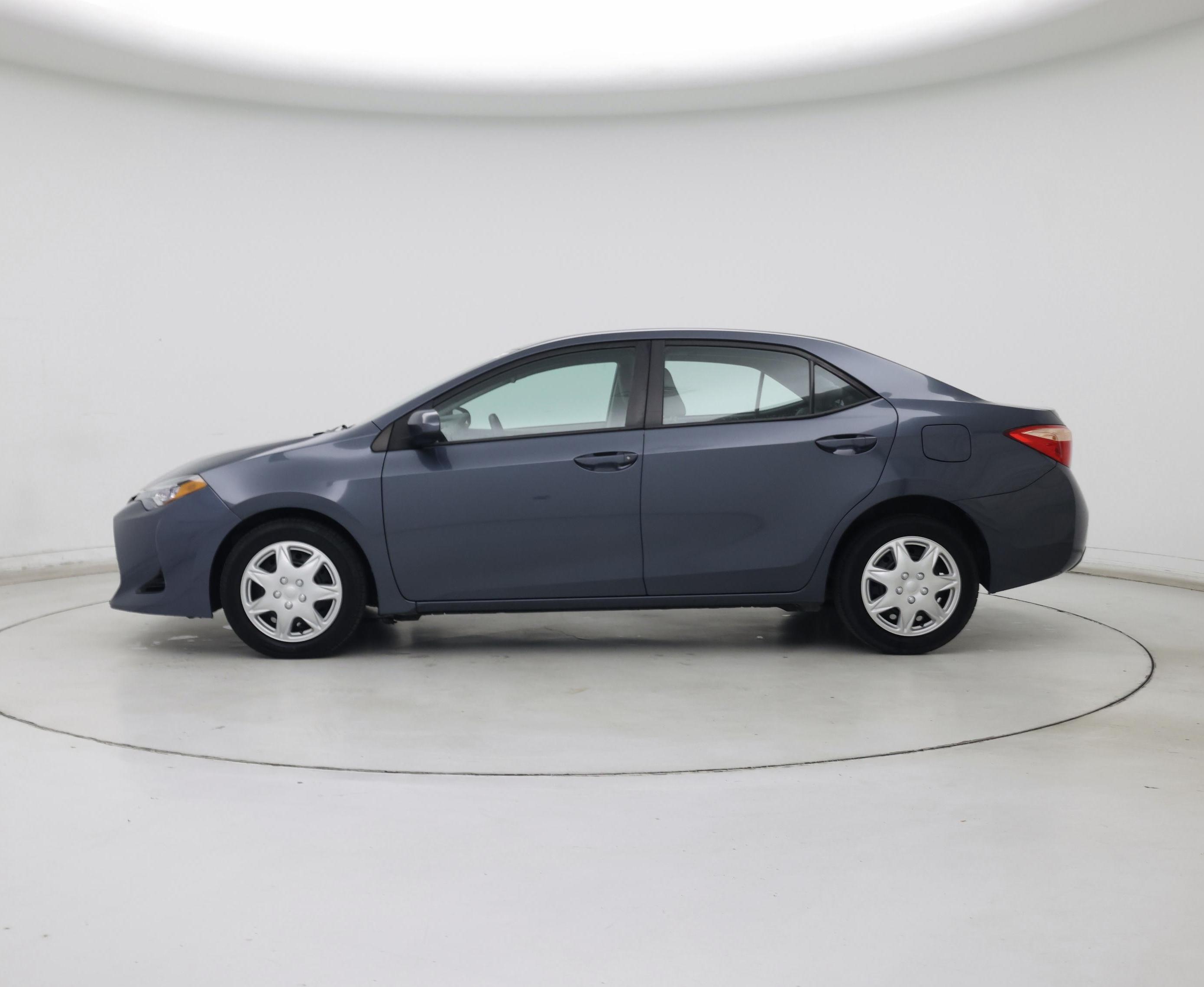Thumbnail: 2018 Toyota Corolla - 3