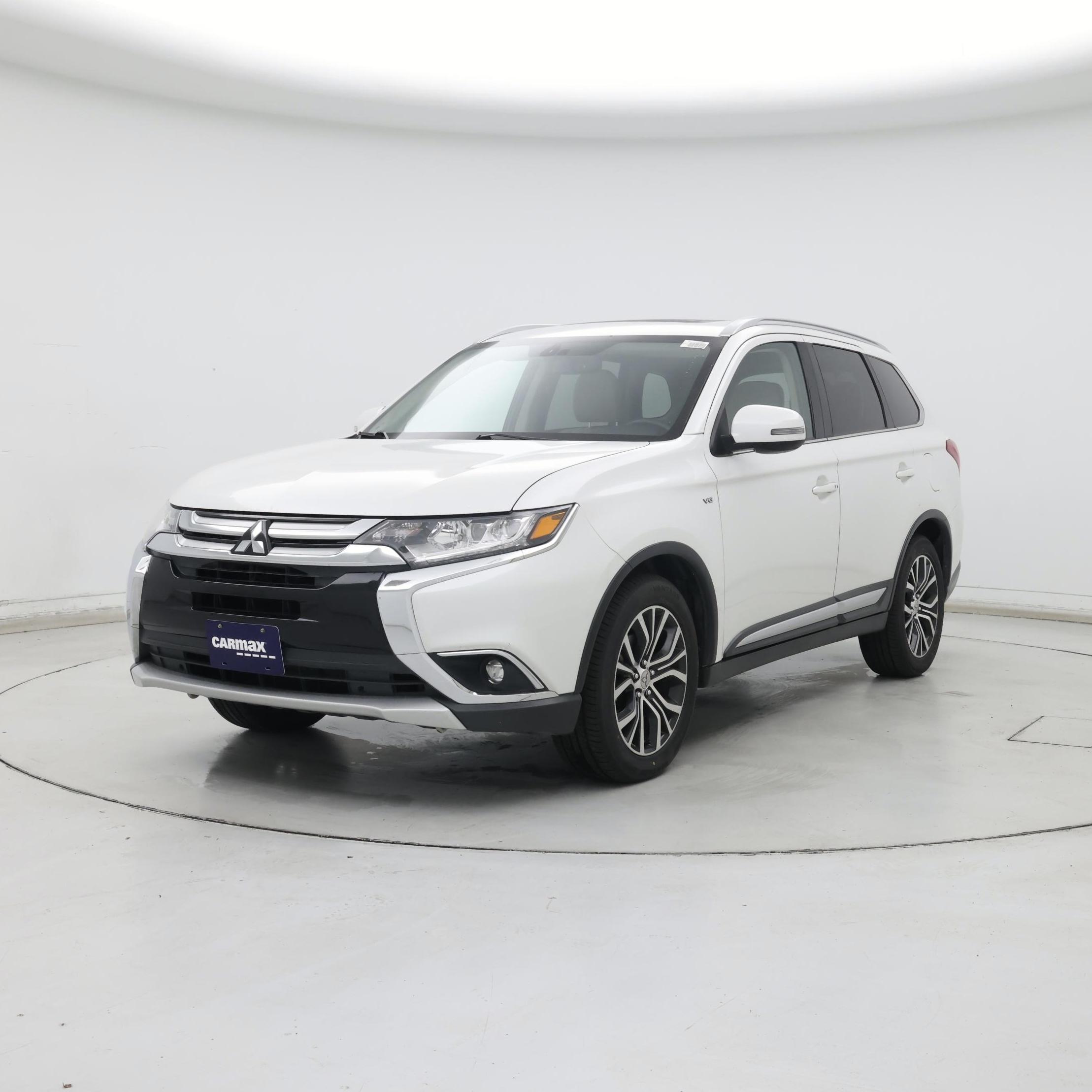 Thumbnail: 2017 Mitsubishi Outlander - 4