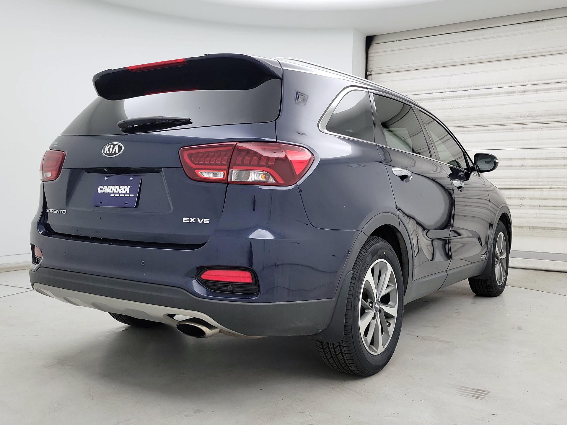 Thumbnail: 2019 Kia Sorento - 5