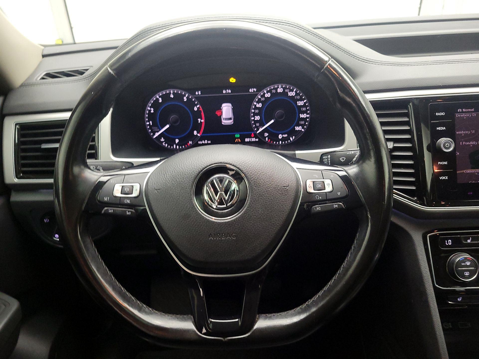 Thumbnail: 2018 Volkswagen Atlas - 10