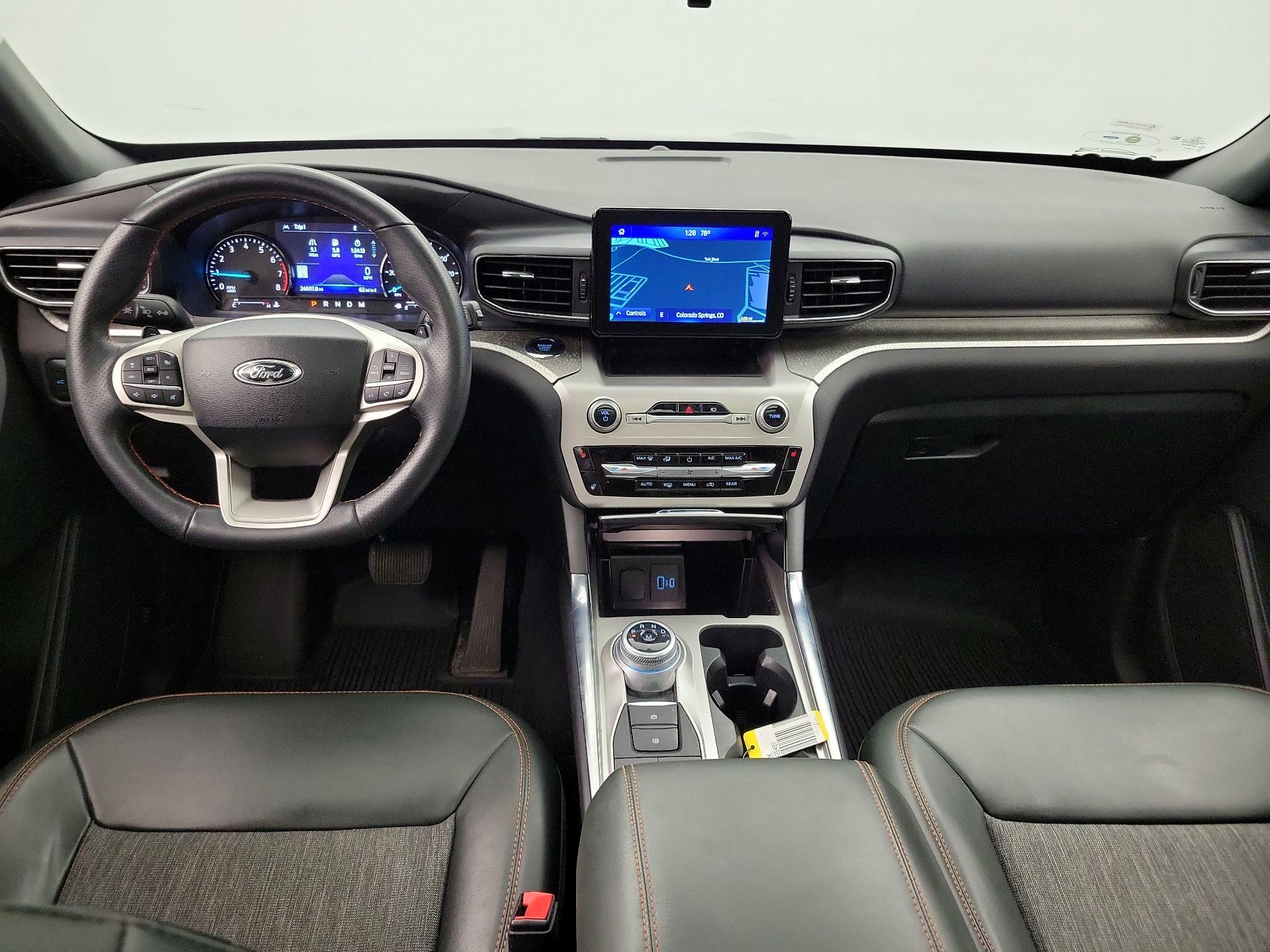 Thumbnail: 2022 Ford Explorer - 8