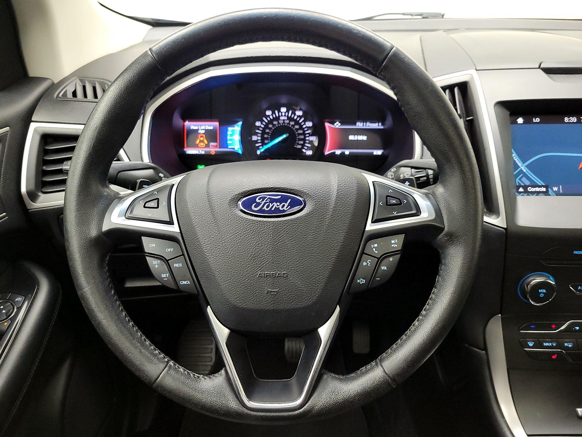 Thumbnail: 2017 Ford Edge - 10