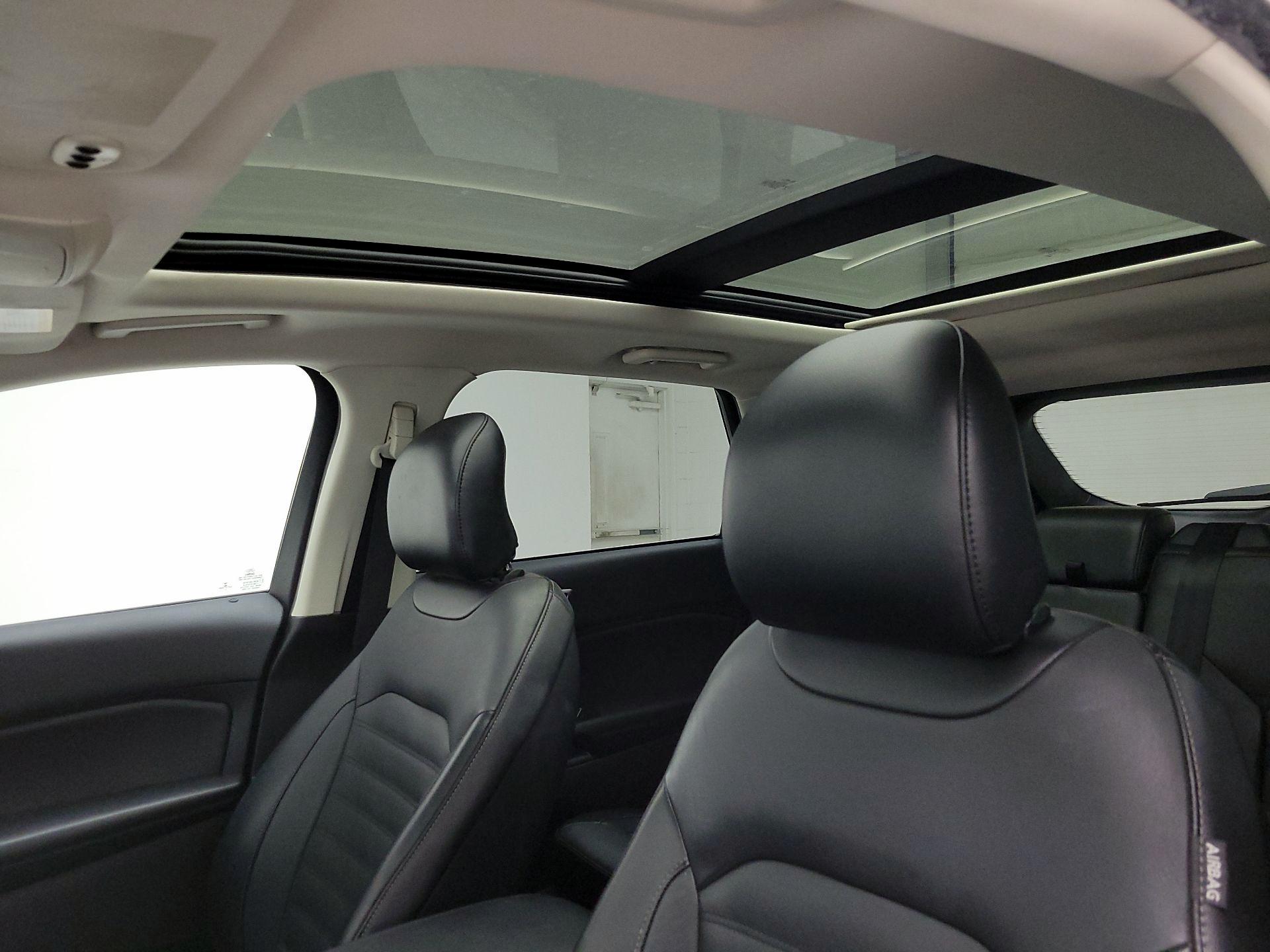 Thumbnail: 2017 Ford Edge - 20