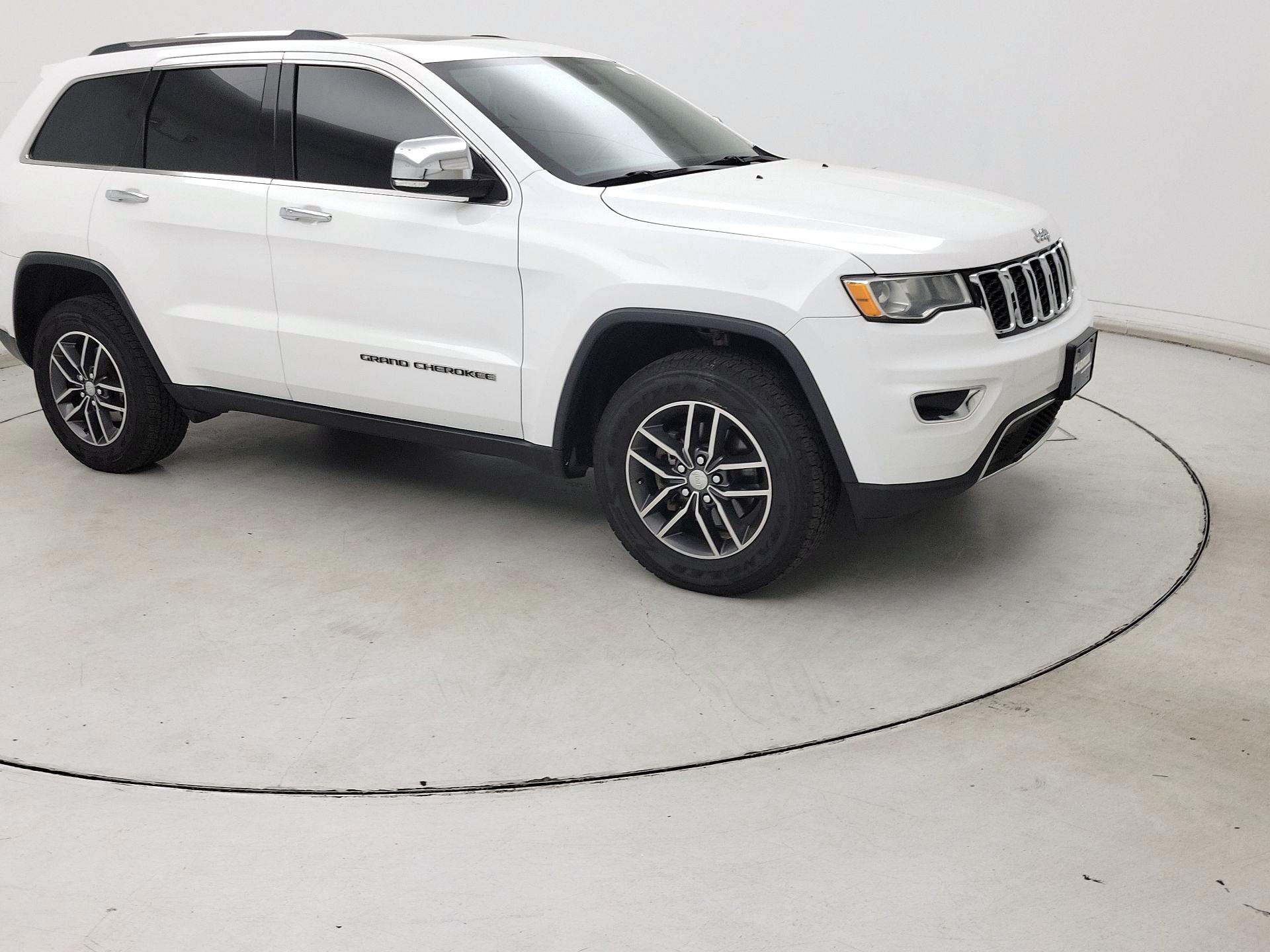 Thumbnail: 2017 Jeep Grand Cherokee - 1