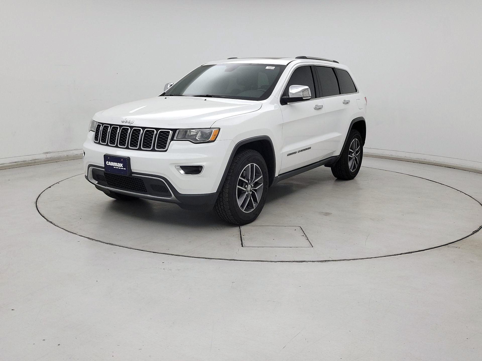 Thumbnail: 2017 Jeep Grand Cherokee - 3