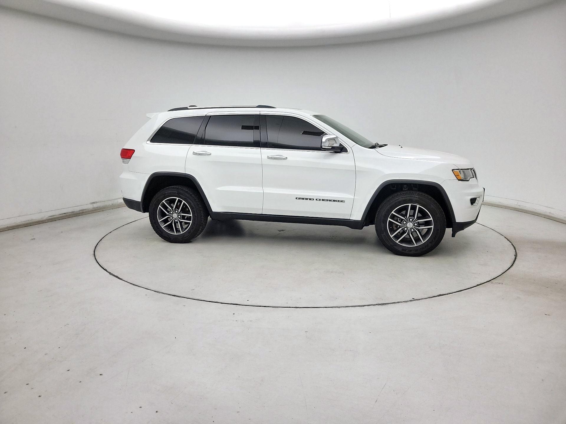 Thumbnail: 2017 Jeep Grand Cherokee - 4