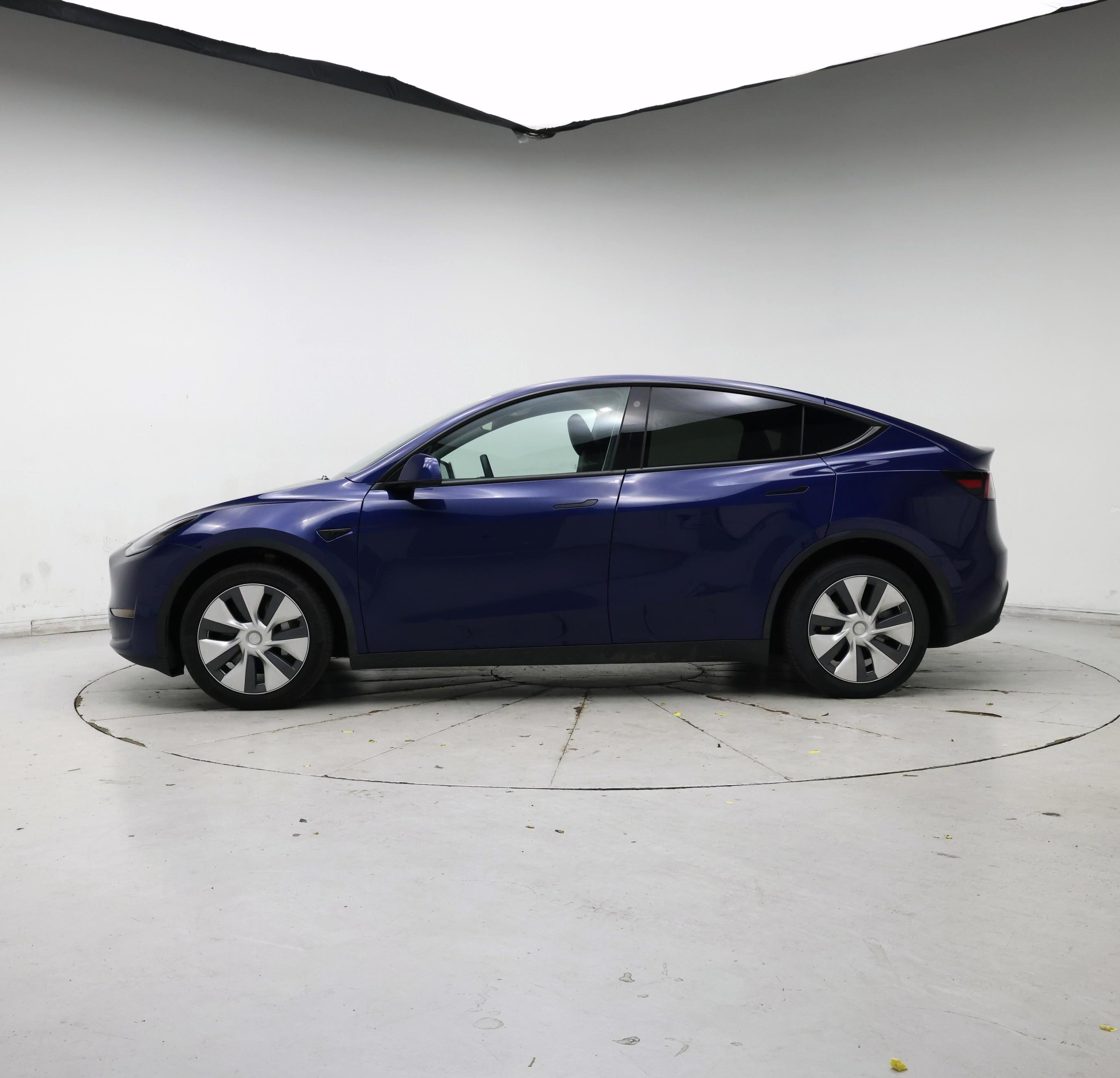 Thumbnail: 2023 Tesla Model Y - 3