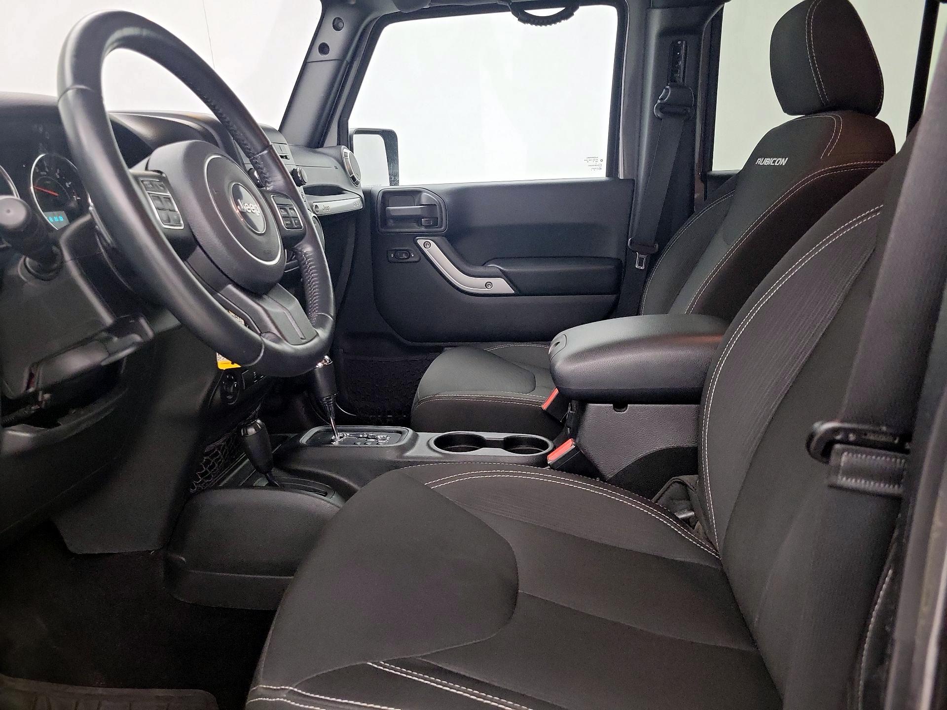 Thumbnail: 2016 Jeep Wrangler - 11