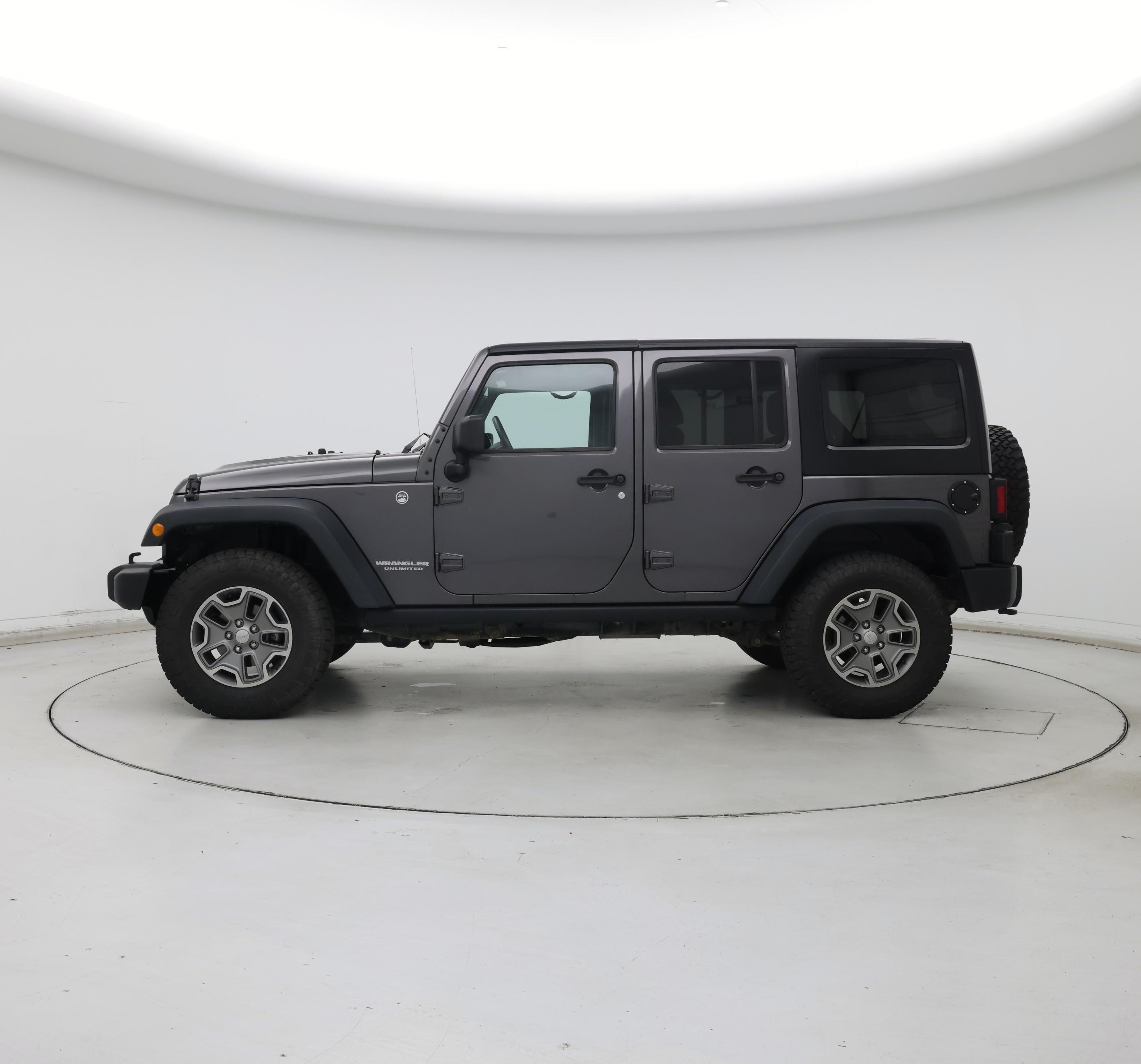 Thumbnail: 2016 Jeep Wrangler - 3