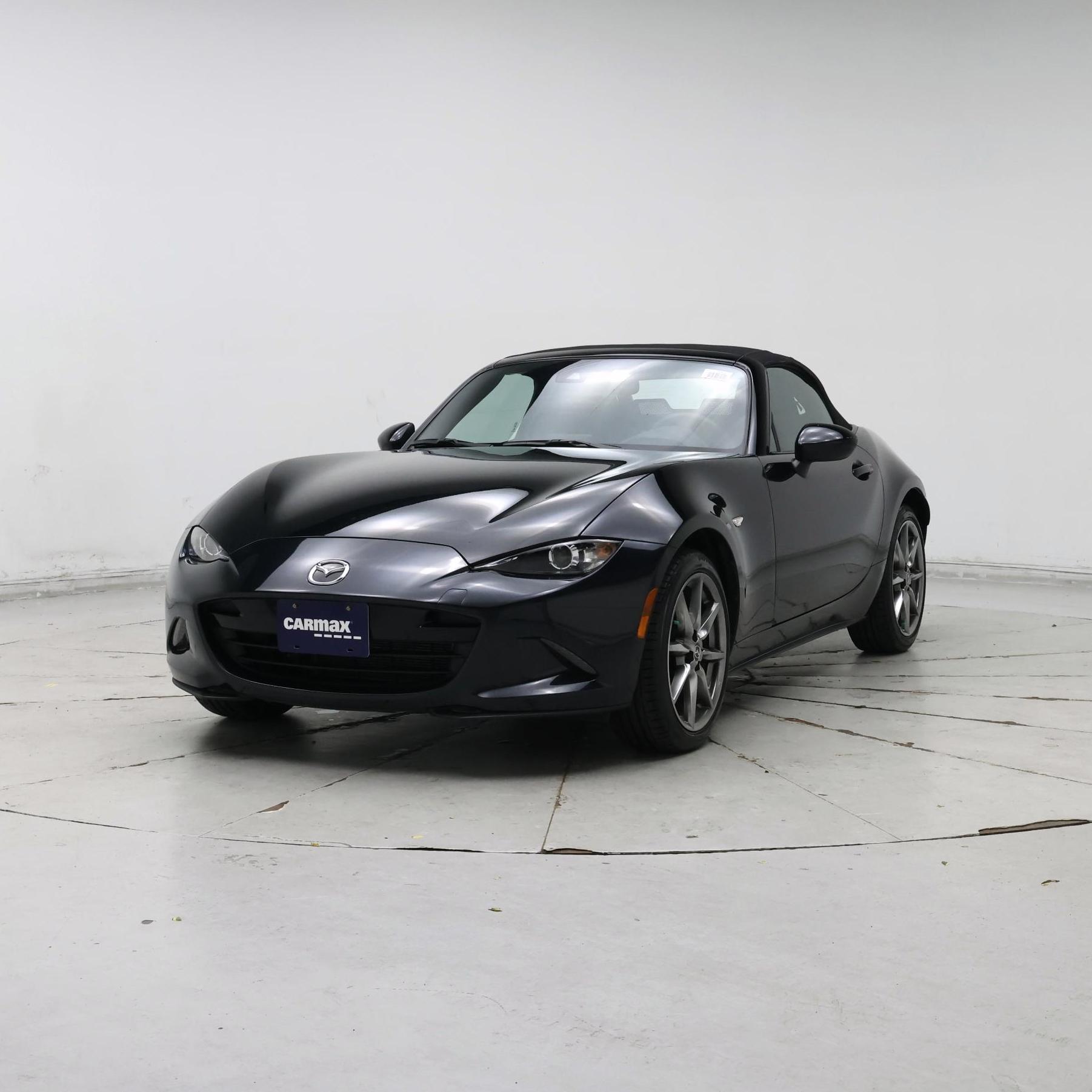 Thumbnail: 2022 Mazda MX-5 Miata - 4