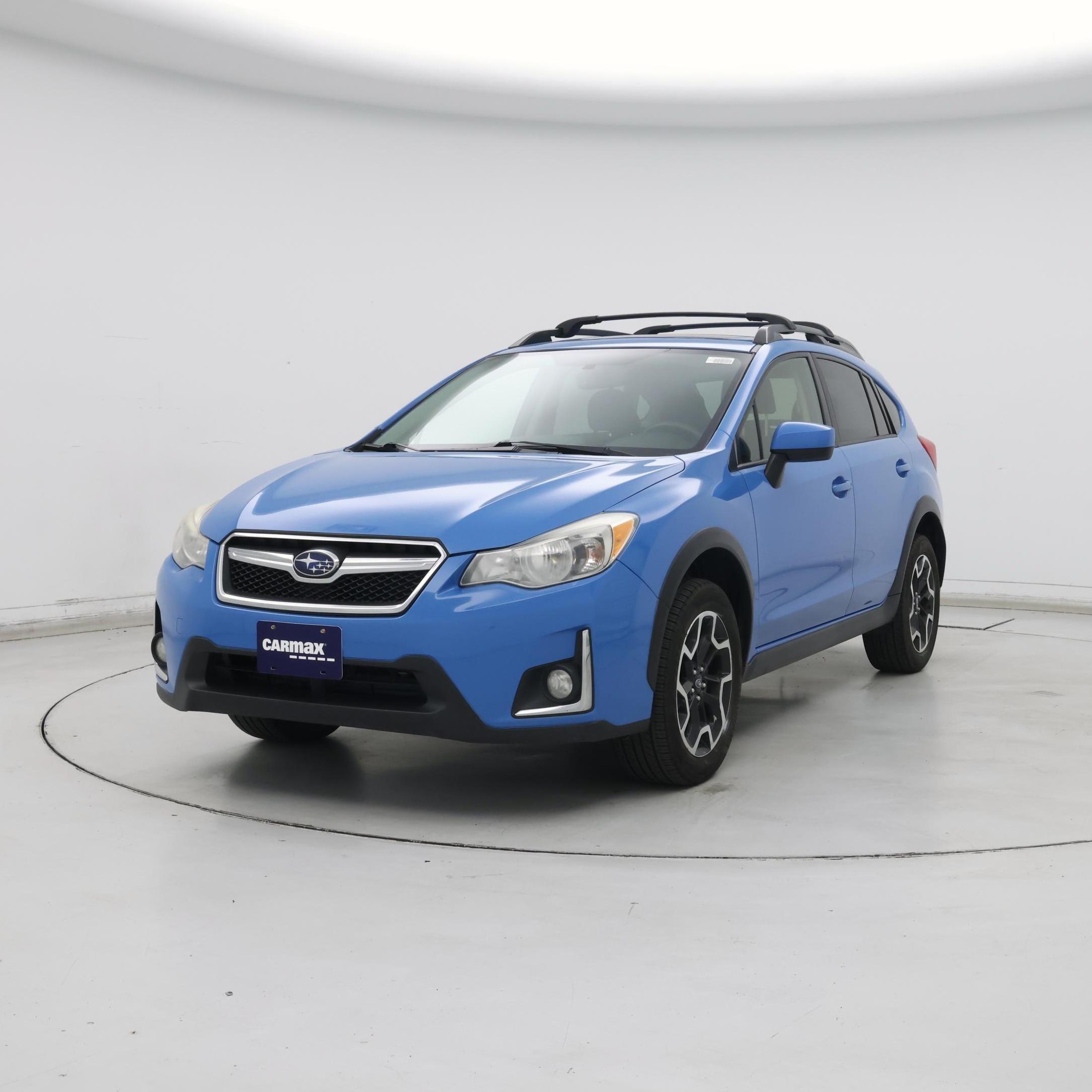 Thumbnail: 2017 Subaru Crosstrek - 4