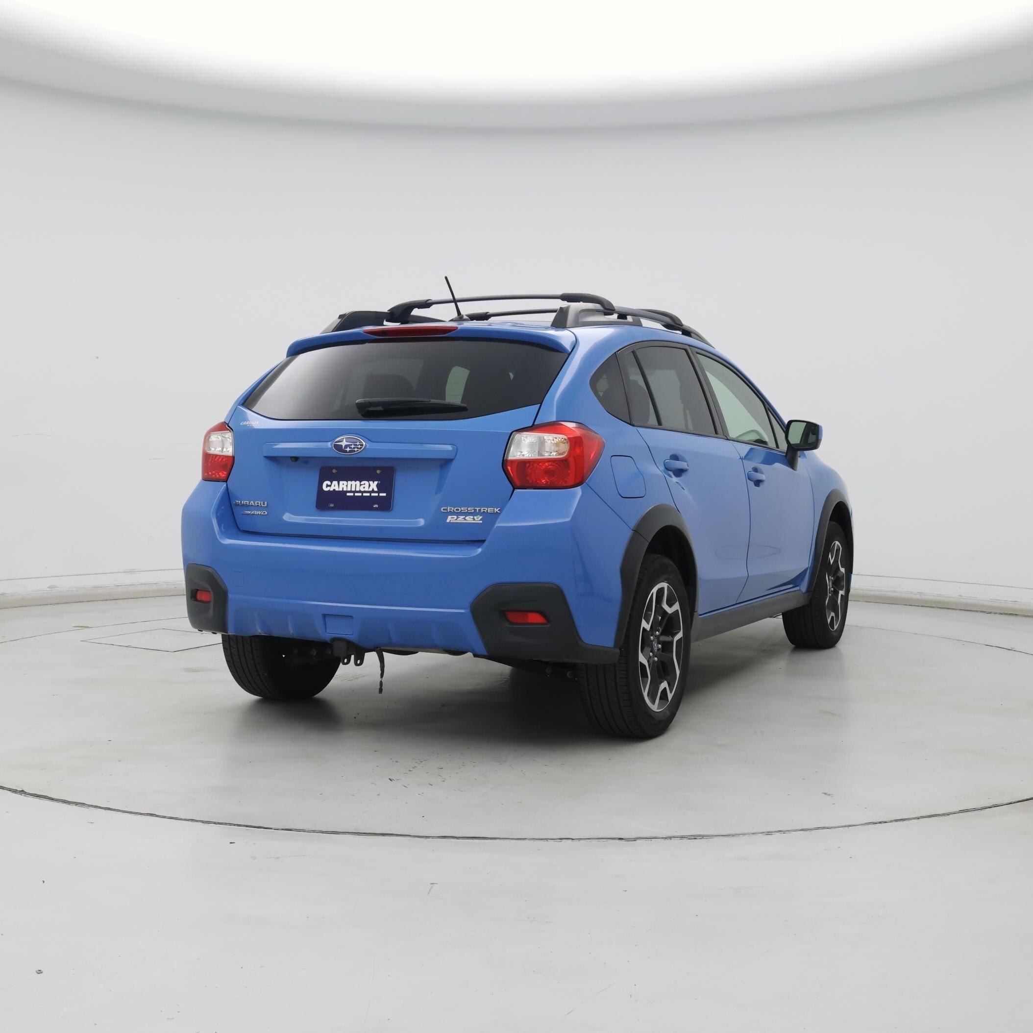 Thumbnail: 2017 Subaru Crosstrek - 8