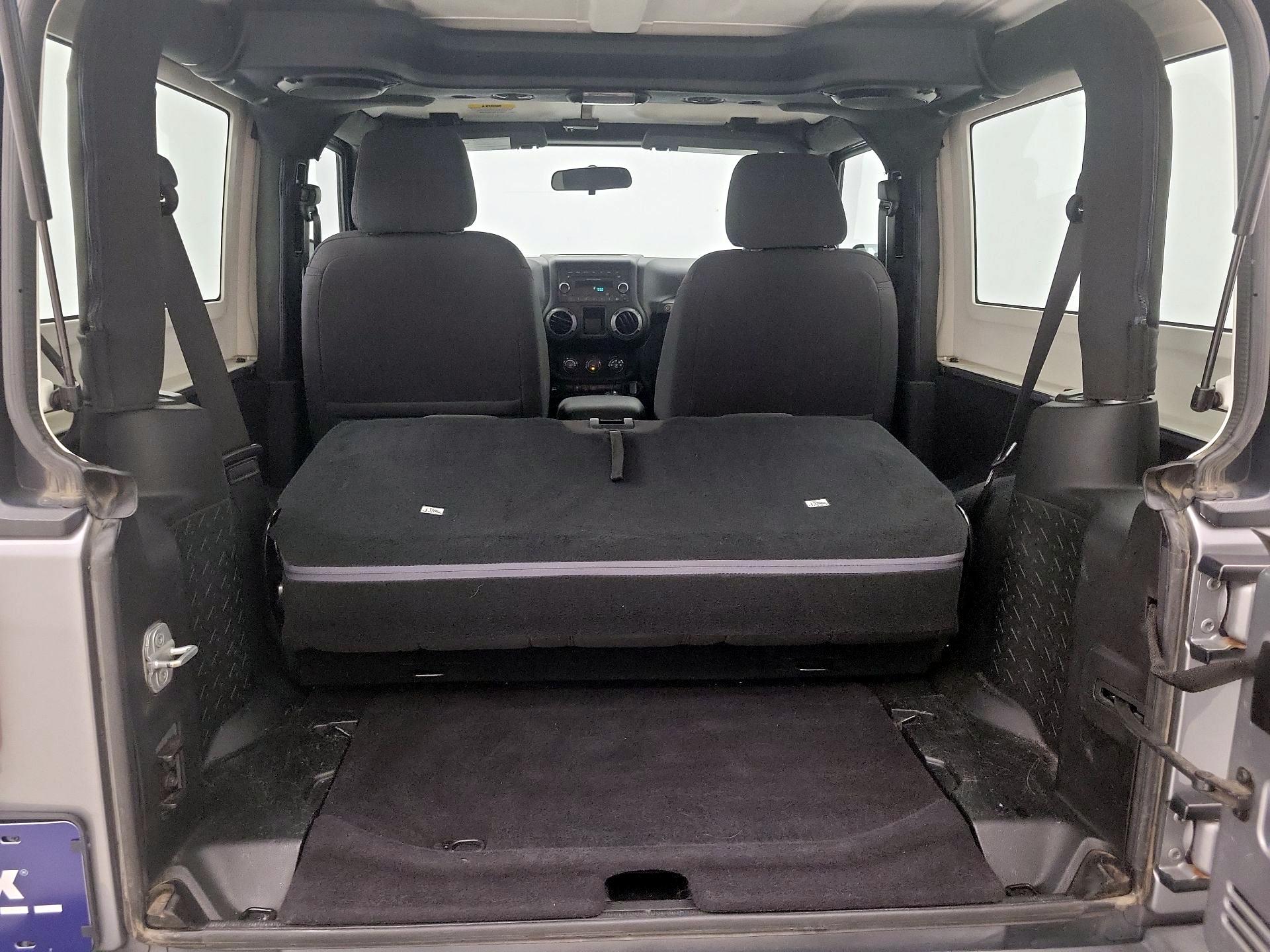 Thumbnail: 2013 Jeep Wrangler - 16