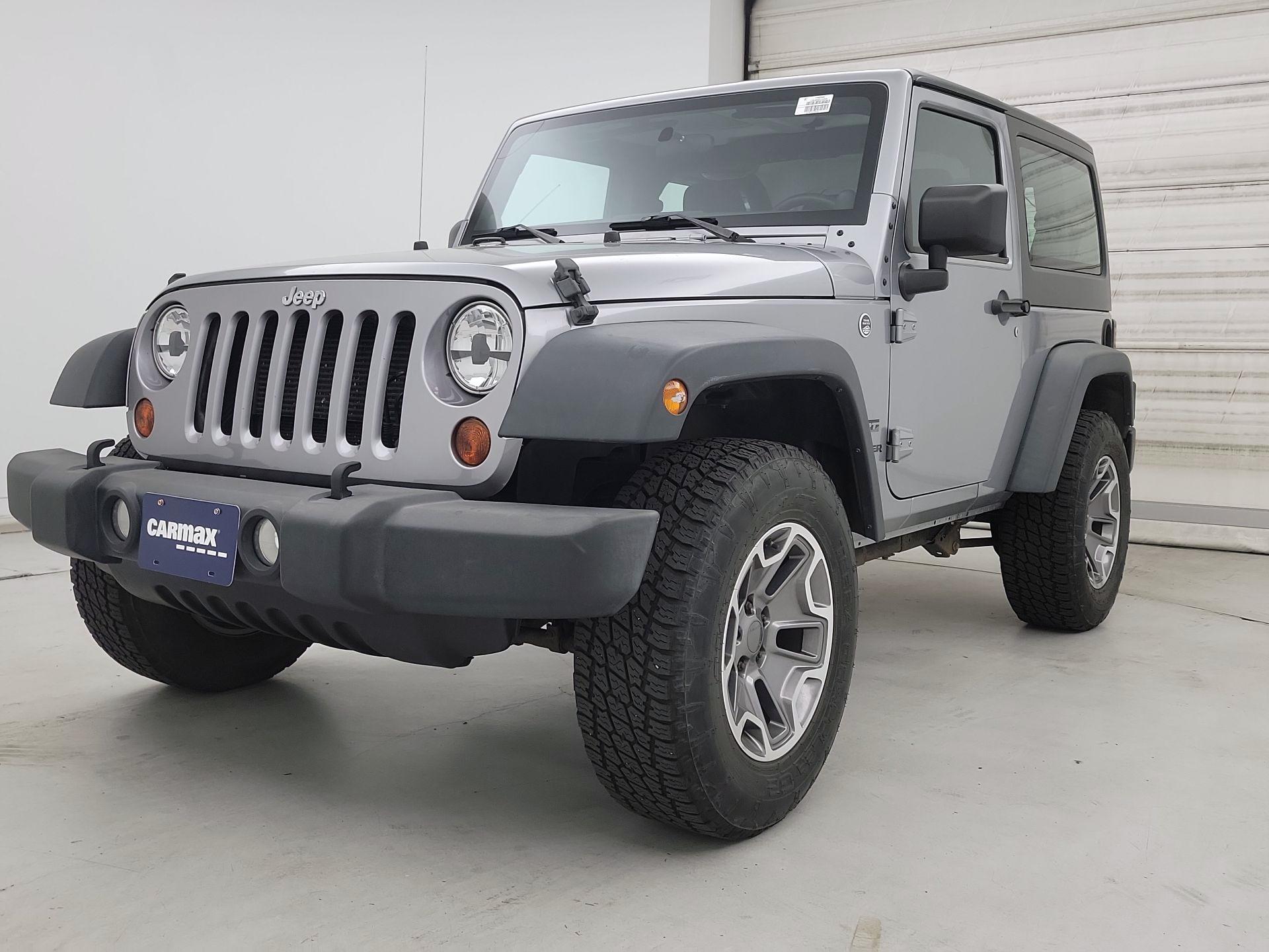 Thumbnail: 2013 Jeep Wrangler - 3