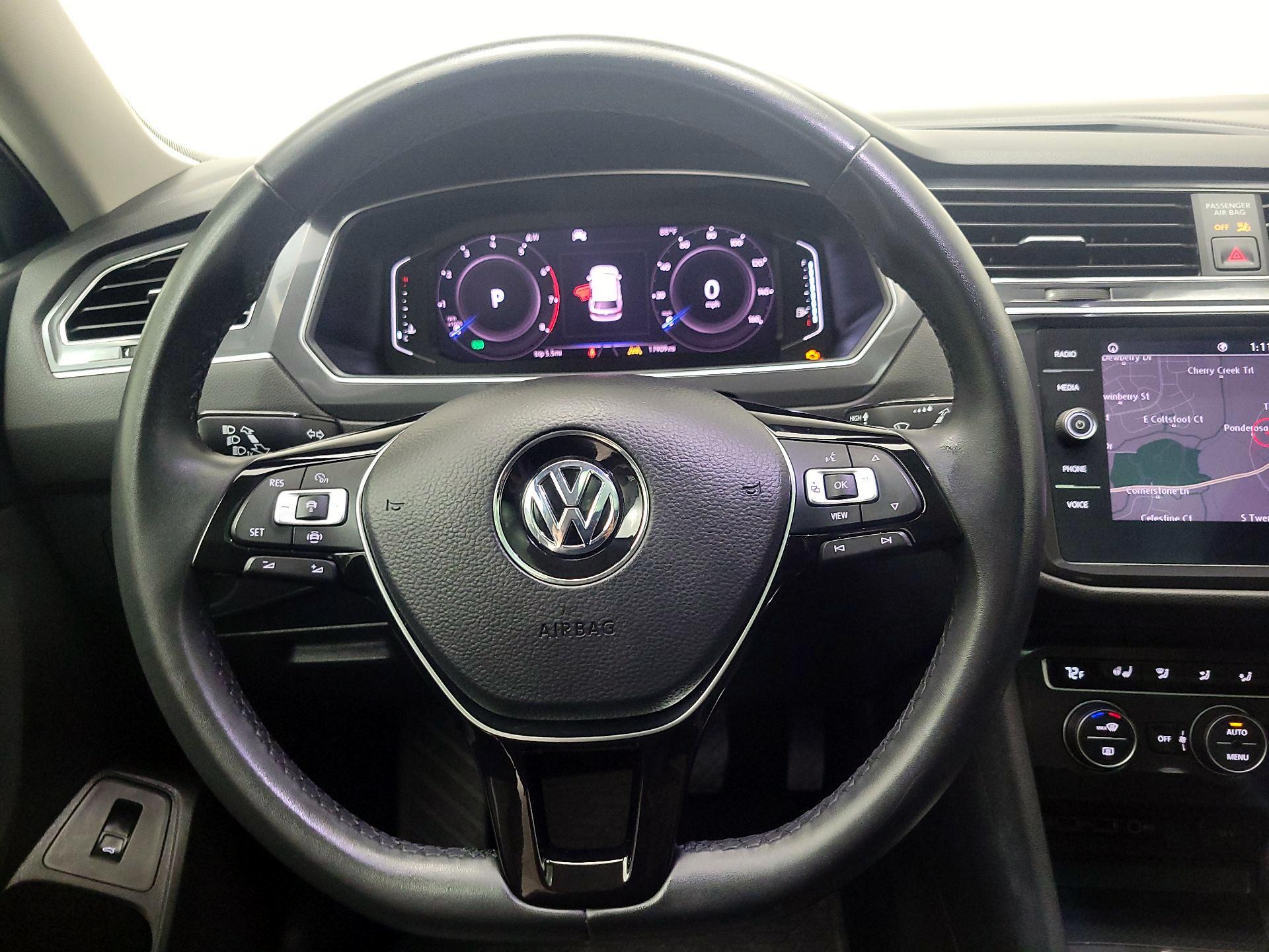 Thumbnail: 2020 Volkswagen Tiguan - 10