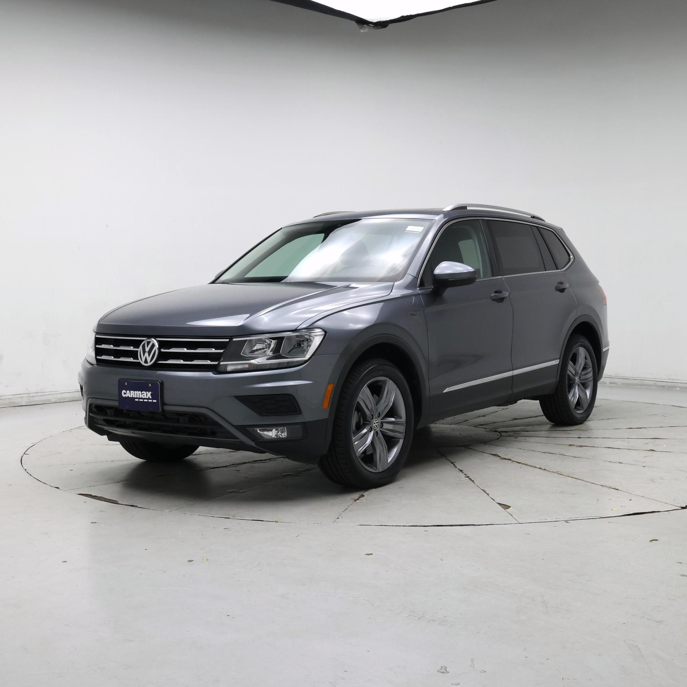 Thumbnail: 2020 Volkswagen Tiguan - 4