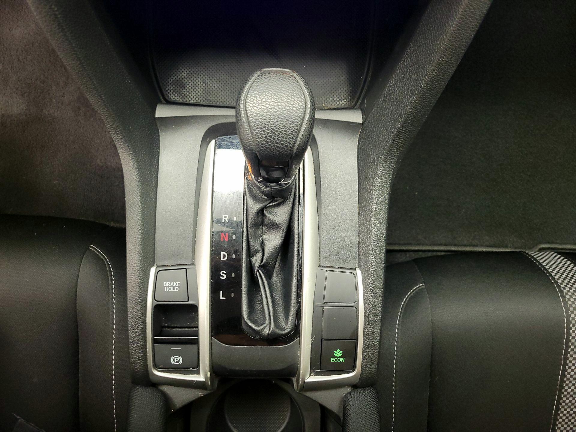 Thumbnail: 2019 Honda Civic - 17