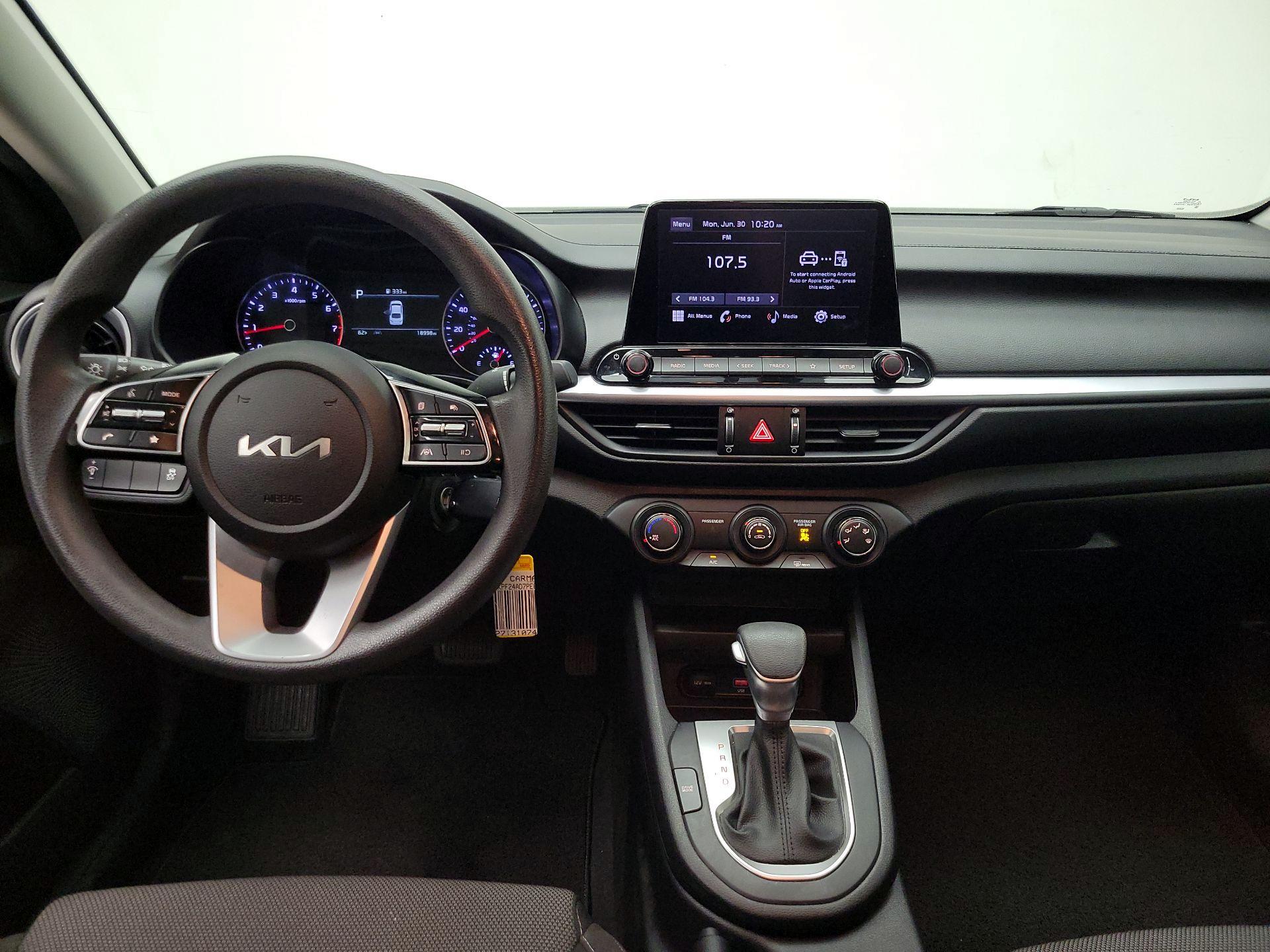 Thumbnail: 2023 Kia Forte - 9
