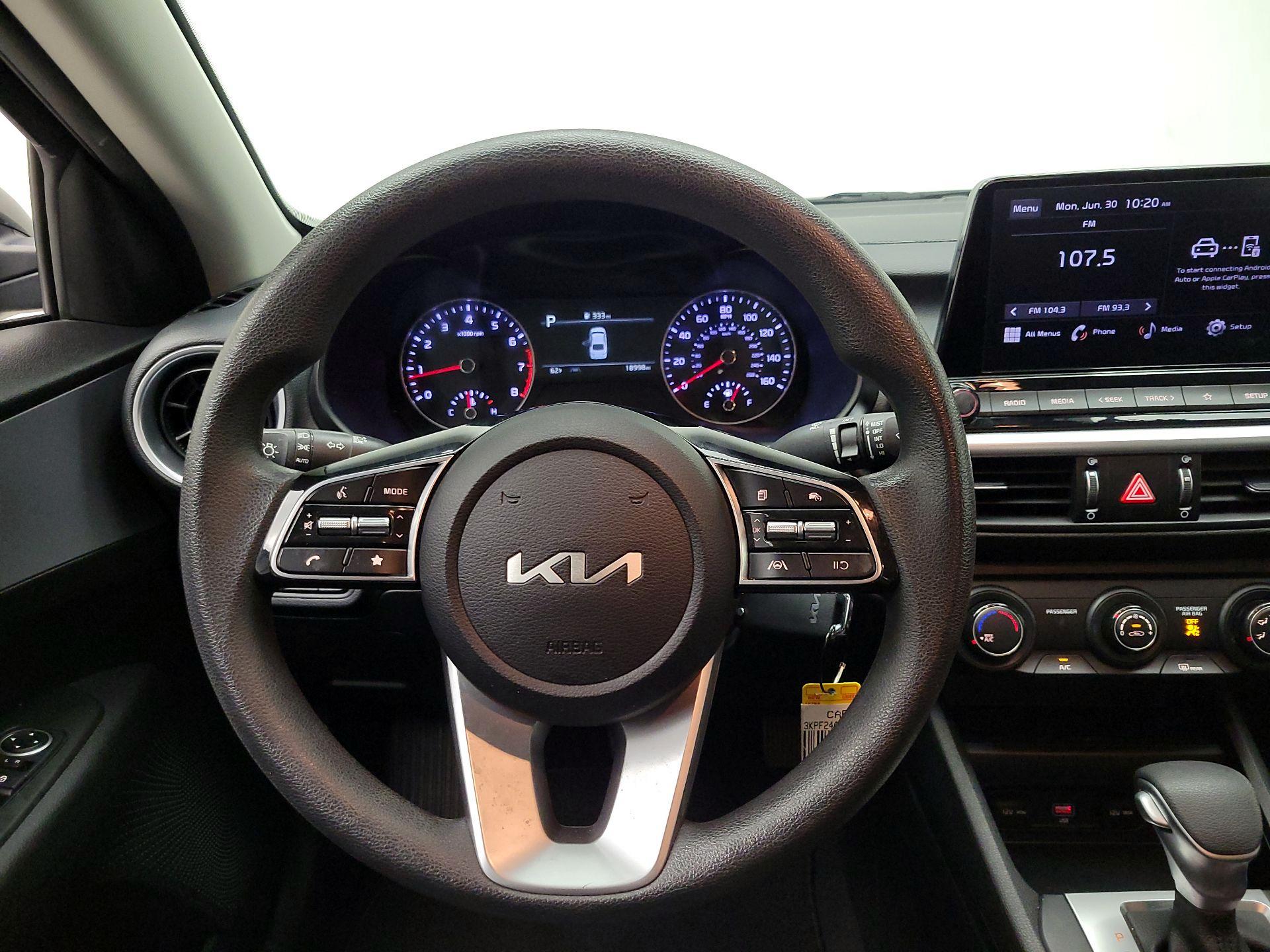 Thumbnail: 2023 Kia Forte - 10