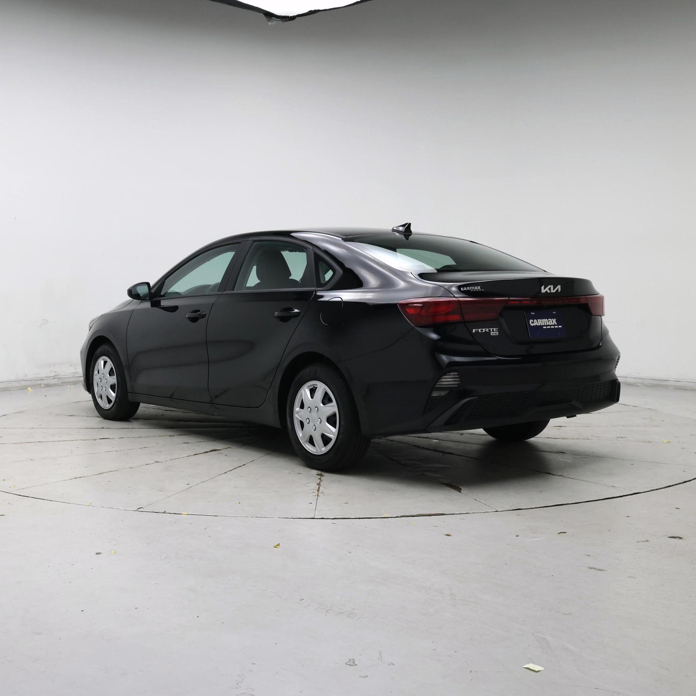 Thumbnail: 2023 Kia Forte - 2