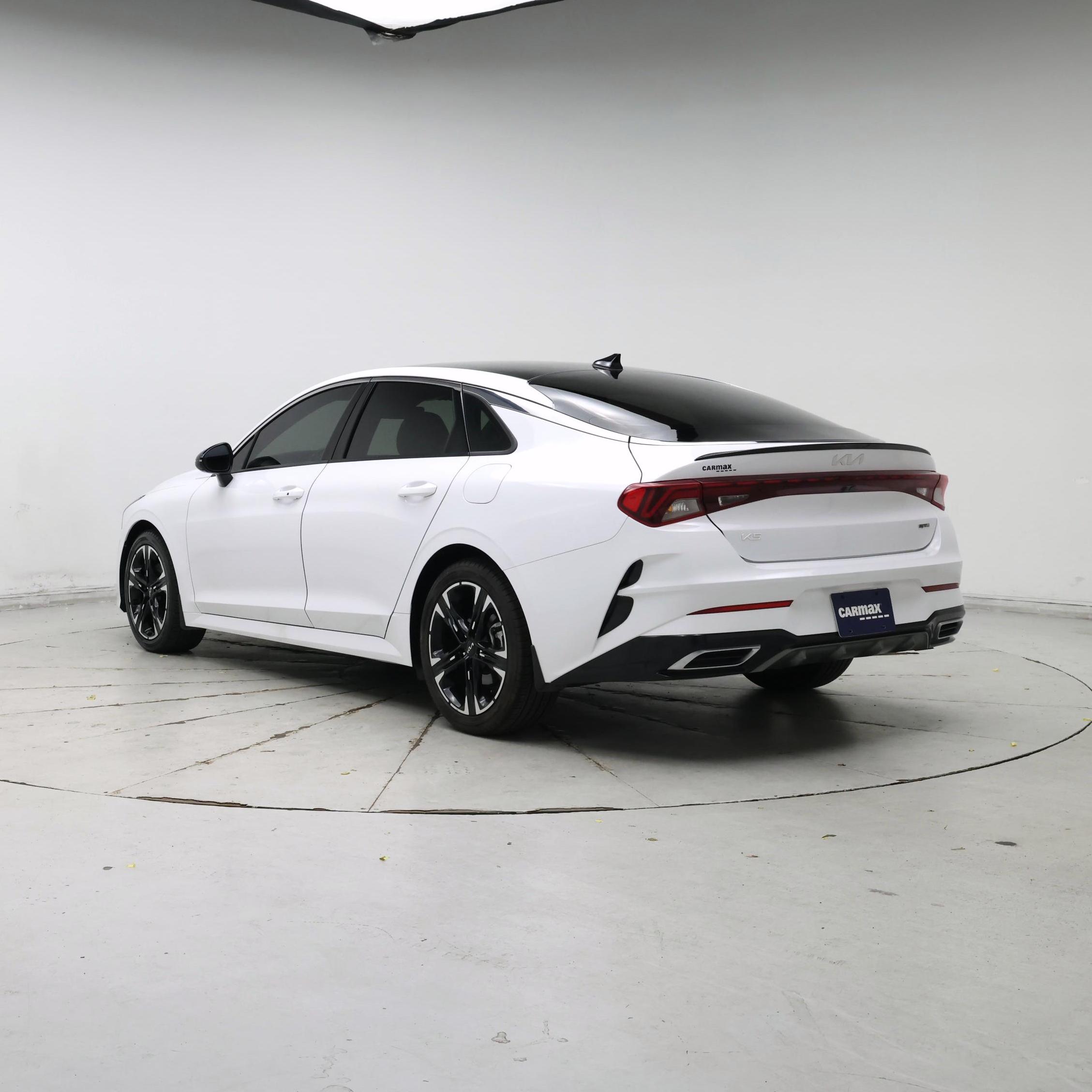 Thumbnail: 2023 Kia K5 - 2