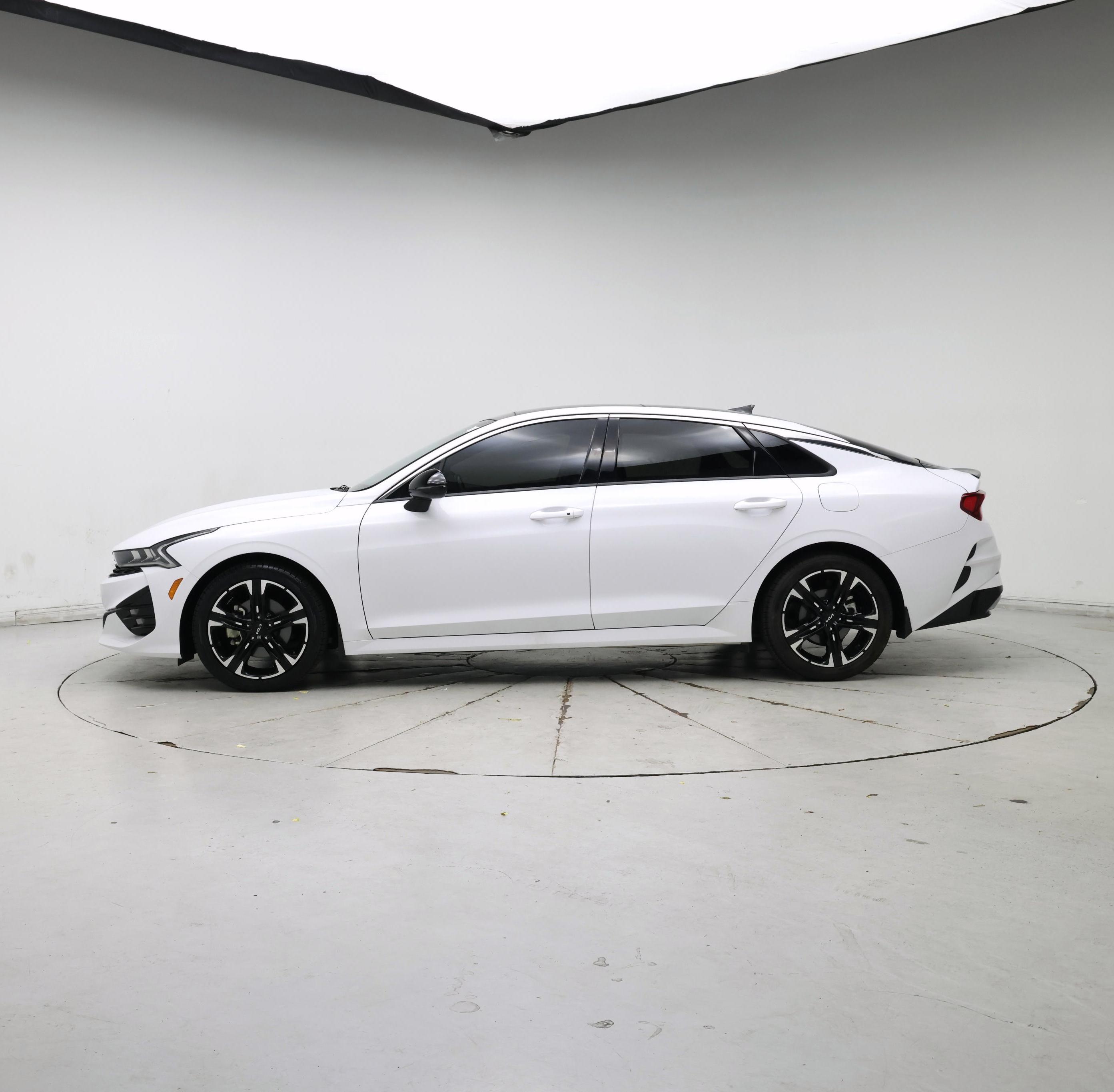Thumbnail: 2023 Kia K5 - 3