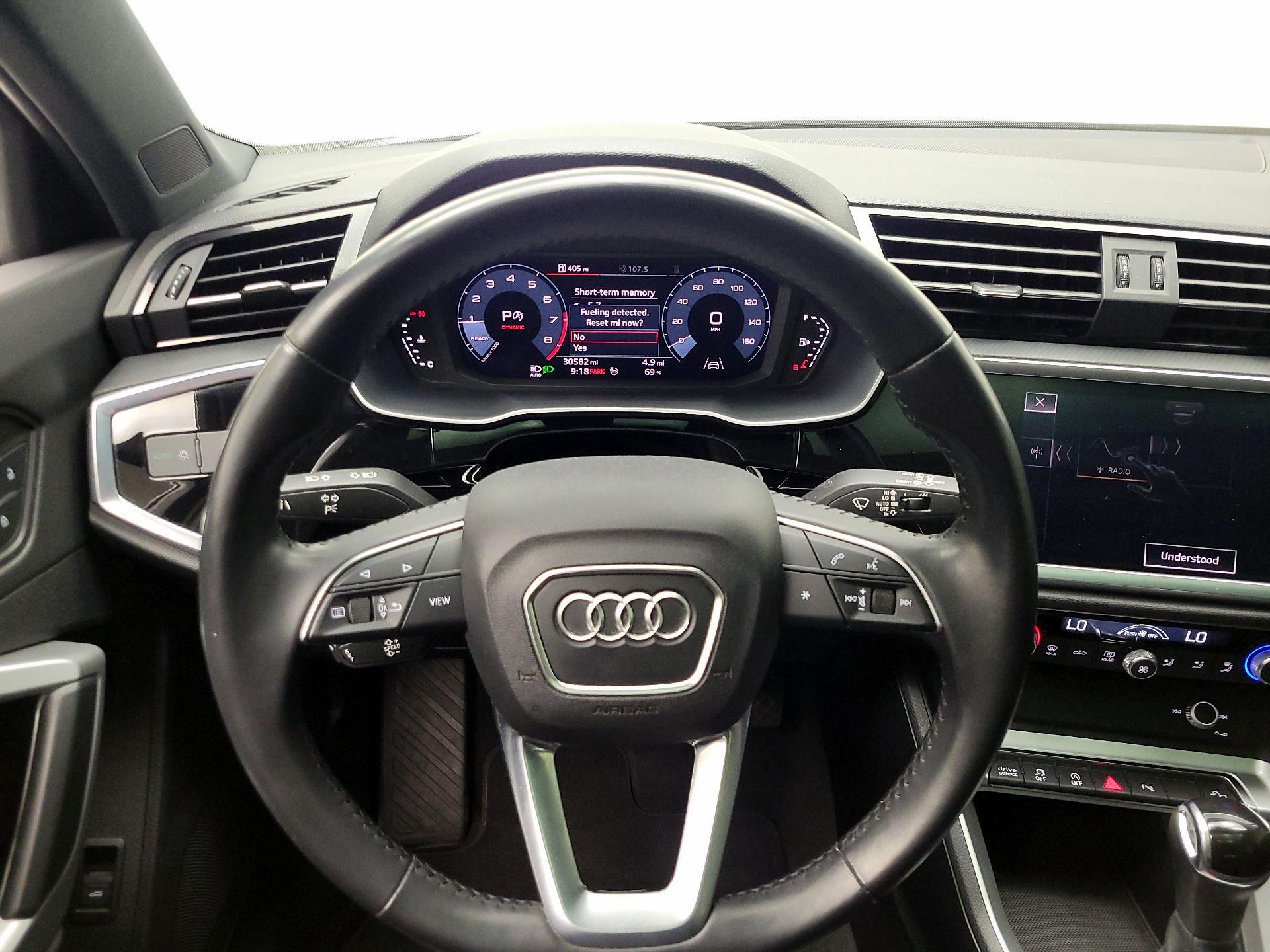 Thumbnail: 2020 Audi Q3 - 10