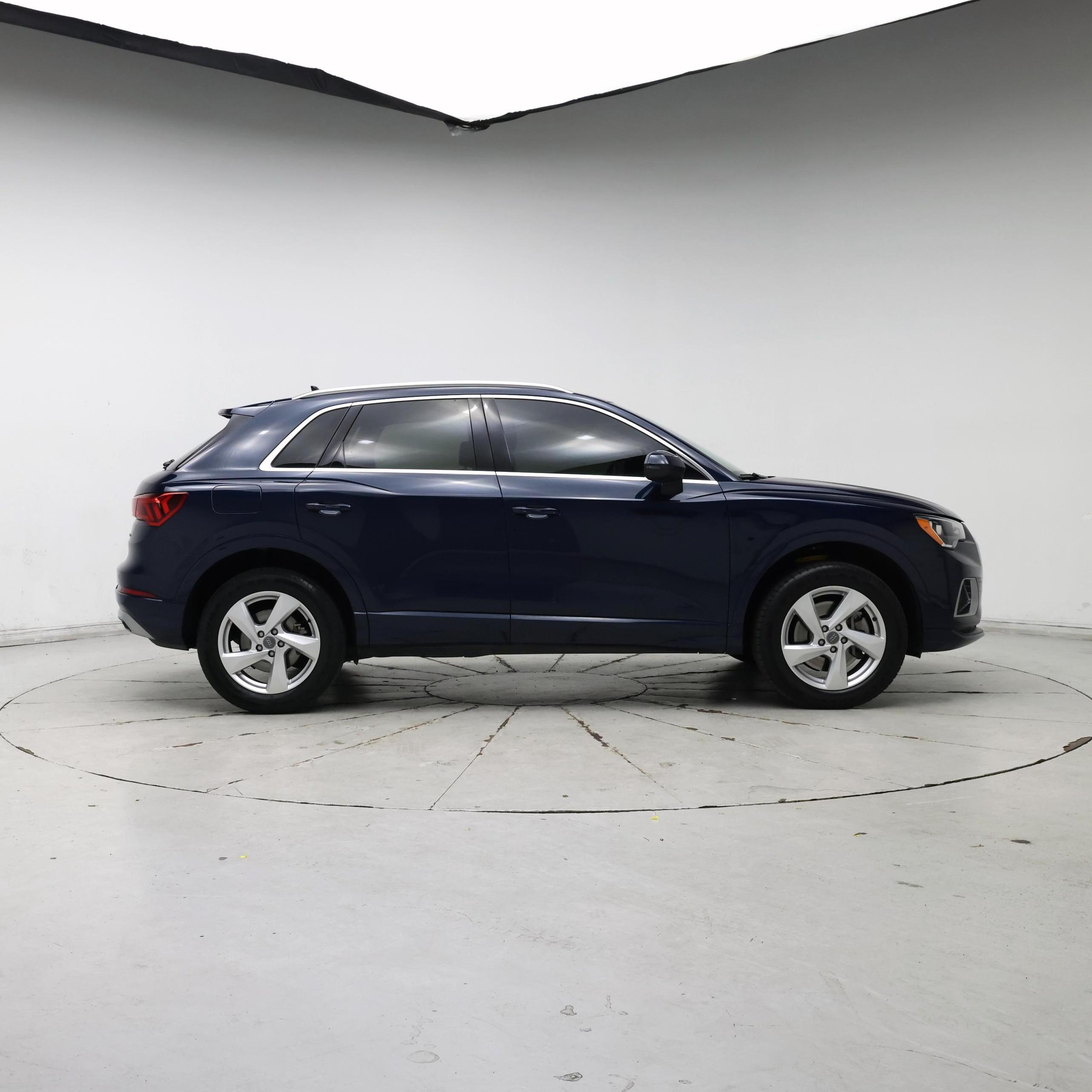 Thumbnail: 2020 Audi Q3 - 7
