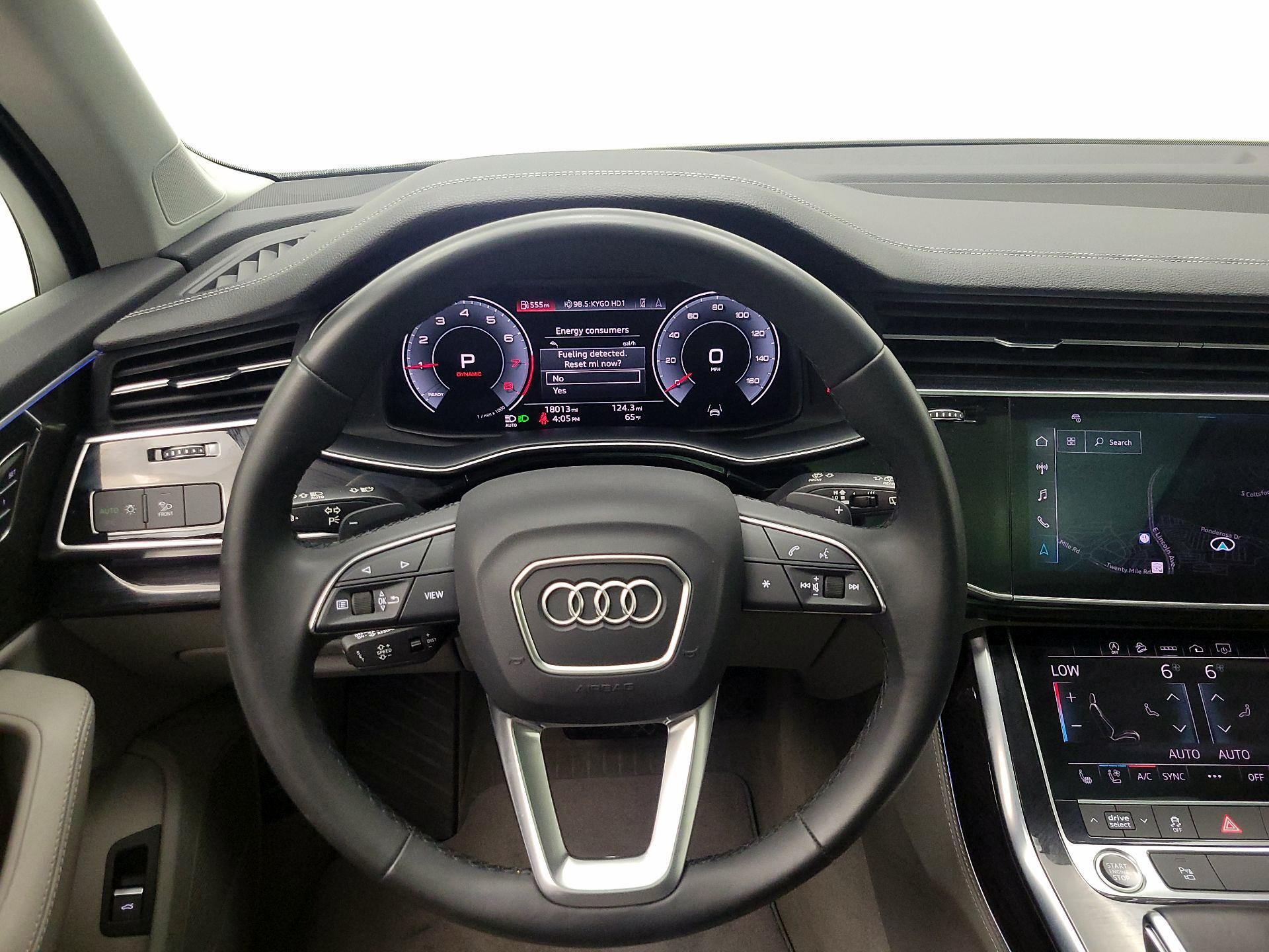 Thumbnail: 2023 Audi Q7 - 10