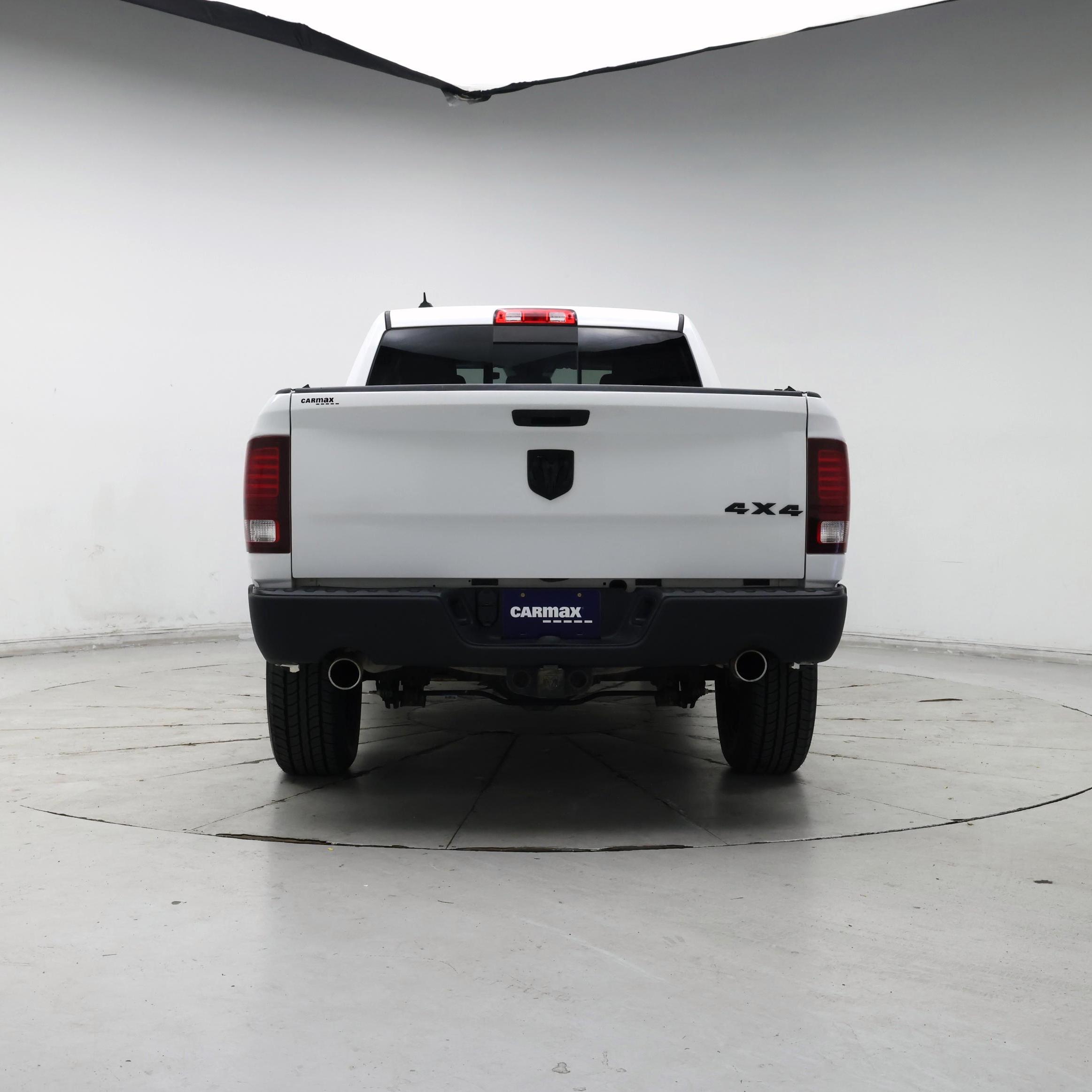 Thumbnail: 2019 RAM 1500 Classic - 2