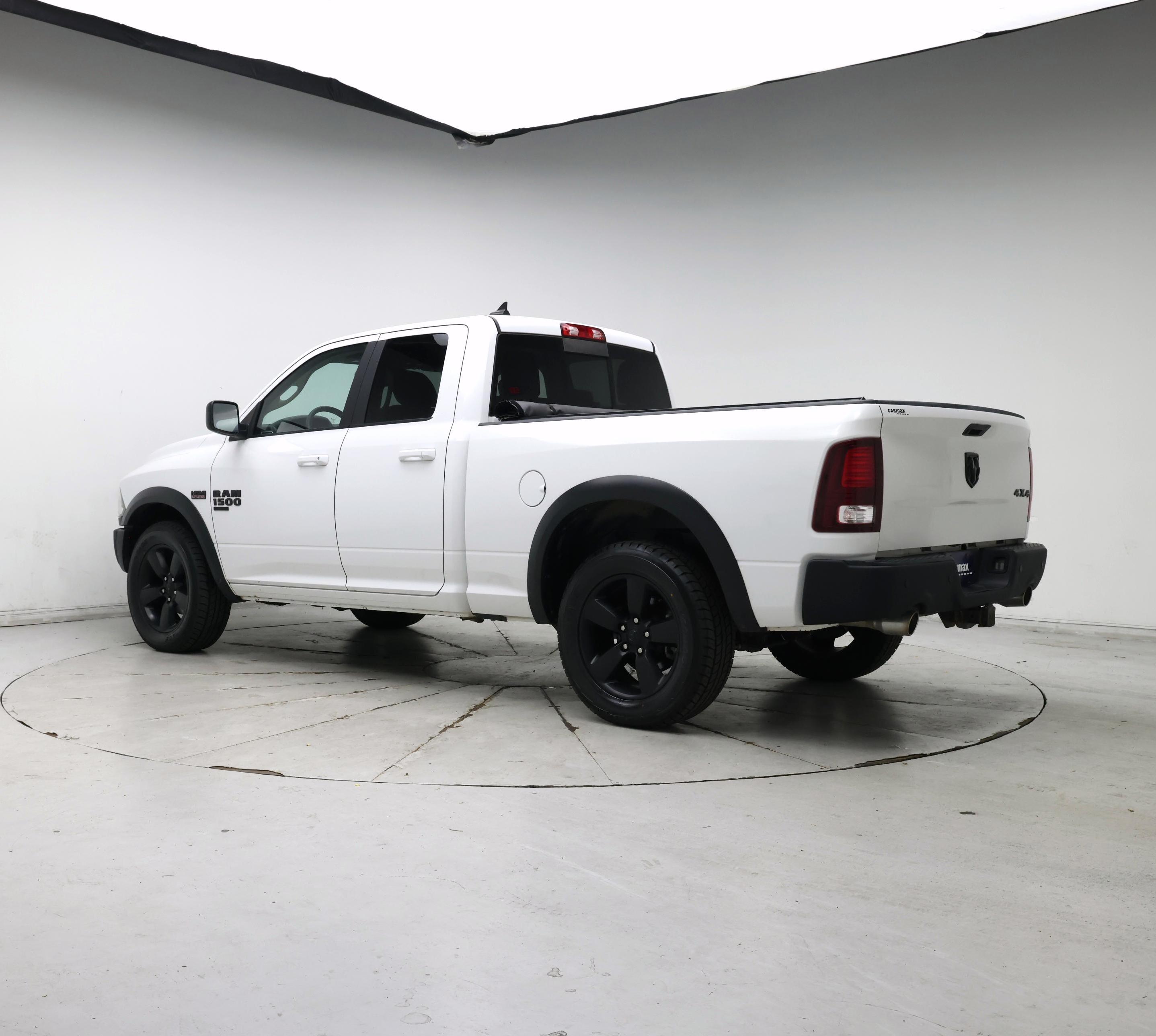 Thumbnail: 2019 RAM 1500 Classic - 4