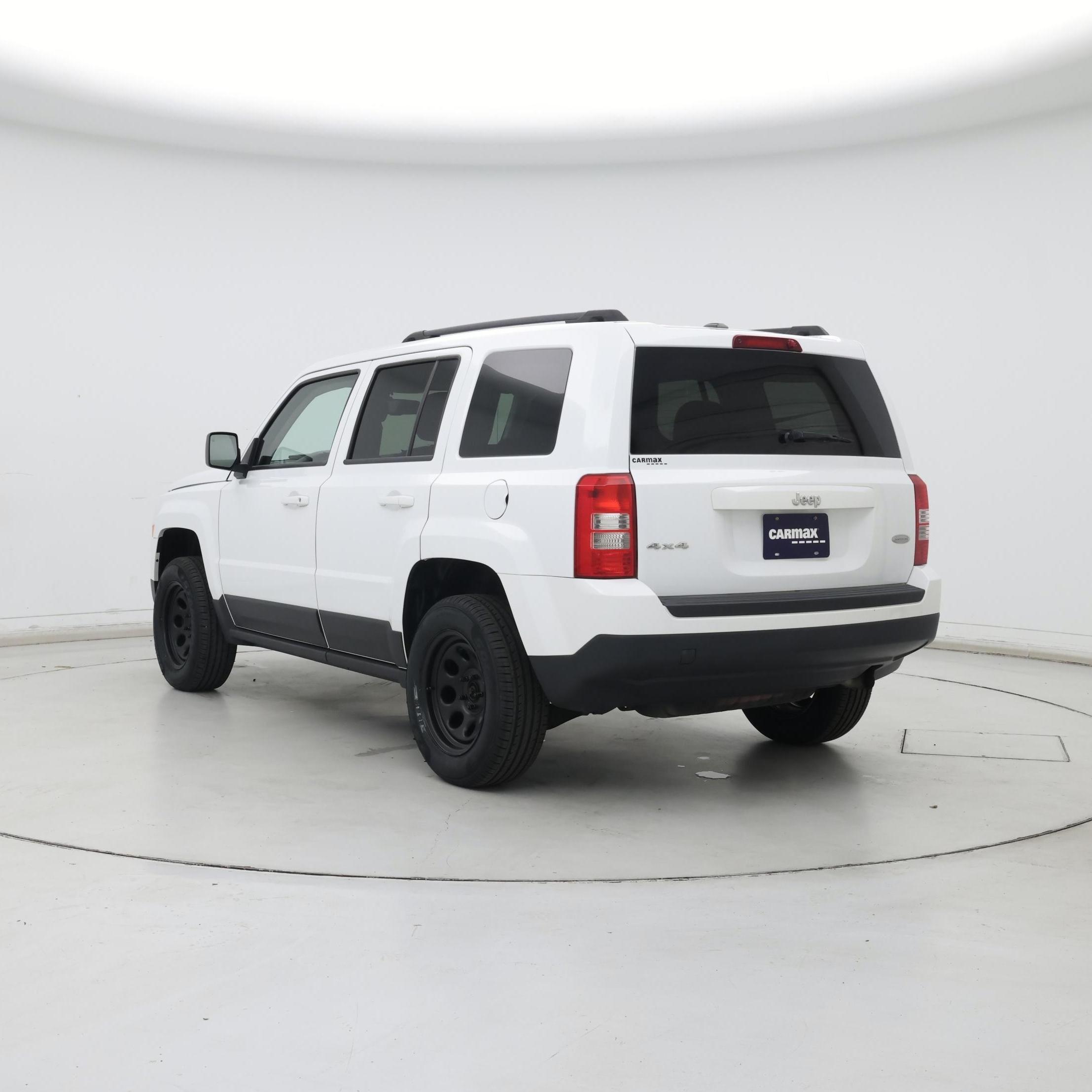 Thumbnail: 2014 Jeep Patriot - 2