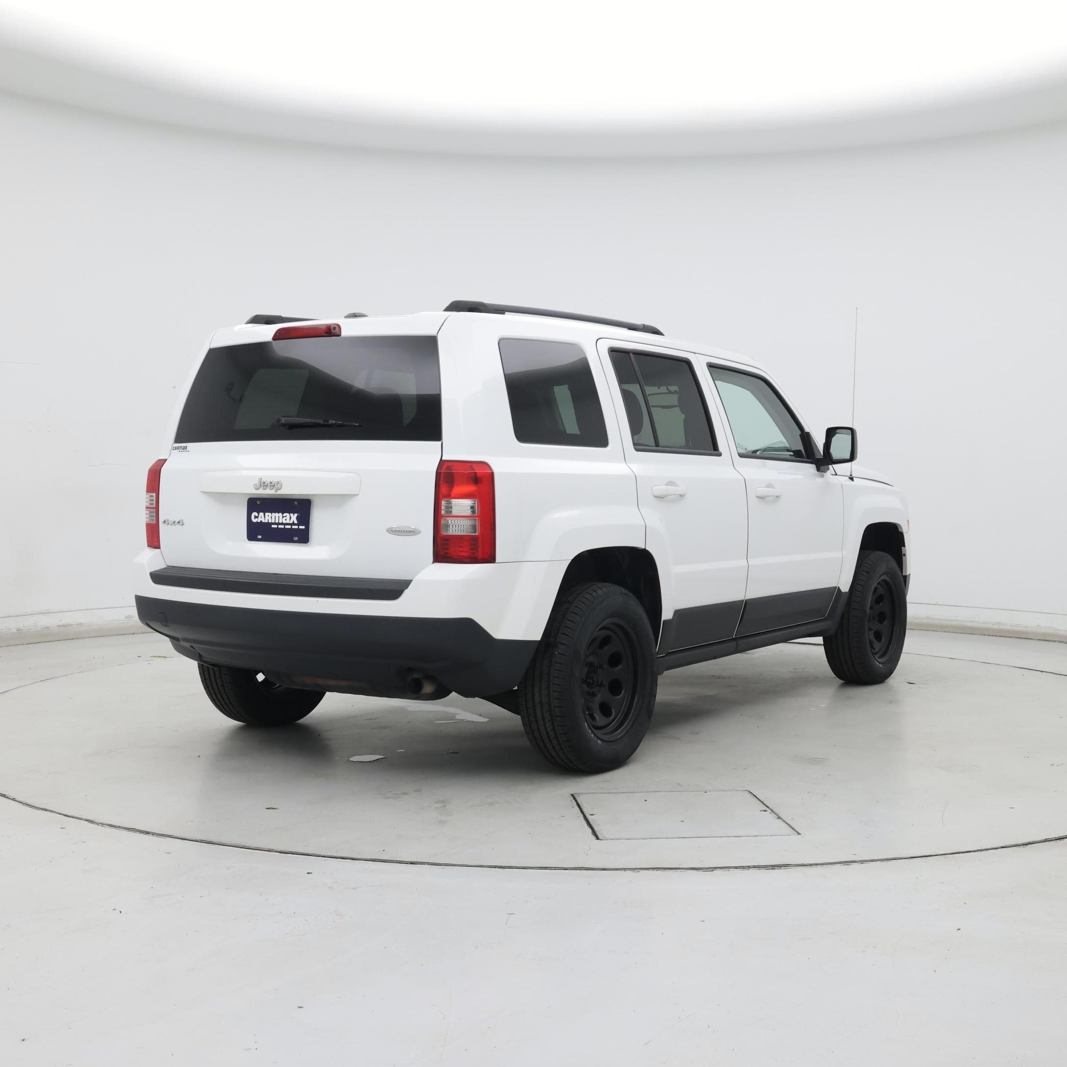 Thumbnail: 2014 Jeep Patriot - 8