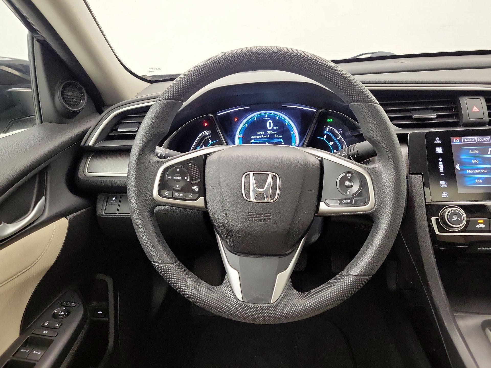 Thumbnail: 2016 Honda Civic - 10