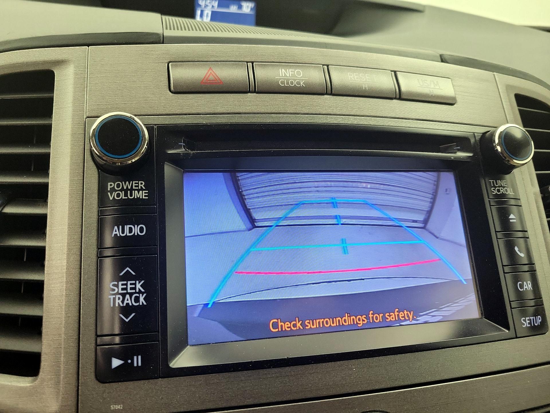 Thumbnail: 2014 Toyota Venza - 14